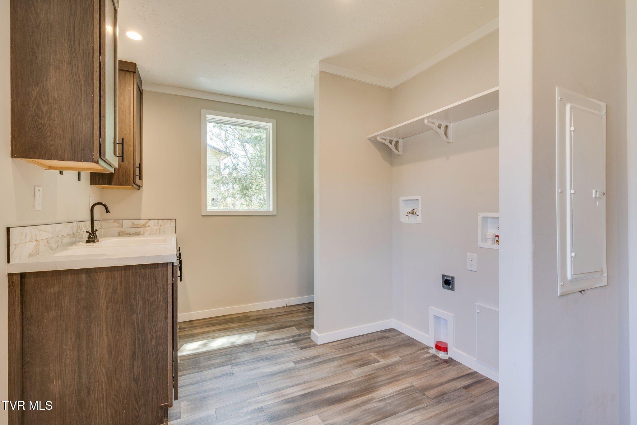 1534 Harmony Ridge Drive. Kingsport, TN 37665