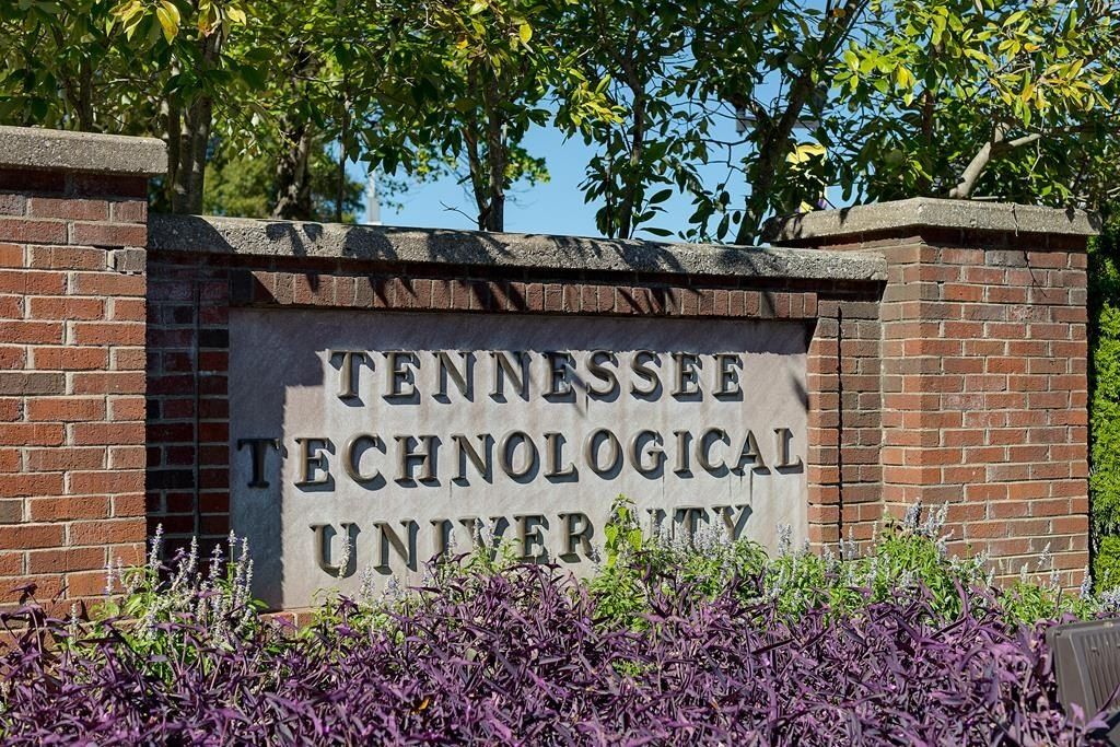 1623 Links Dr. Cookeville, TN 38506