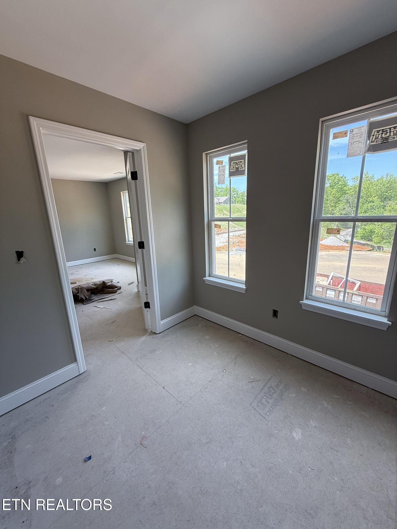 504 8Th Avenue. Lenoir City, TN 37771