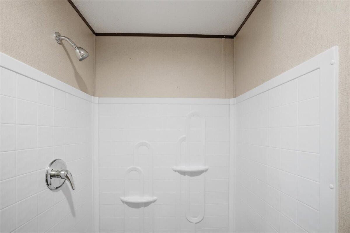 150 Mccullough Lane. Bulls Gap, TN 37711