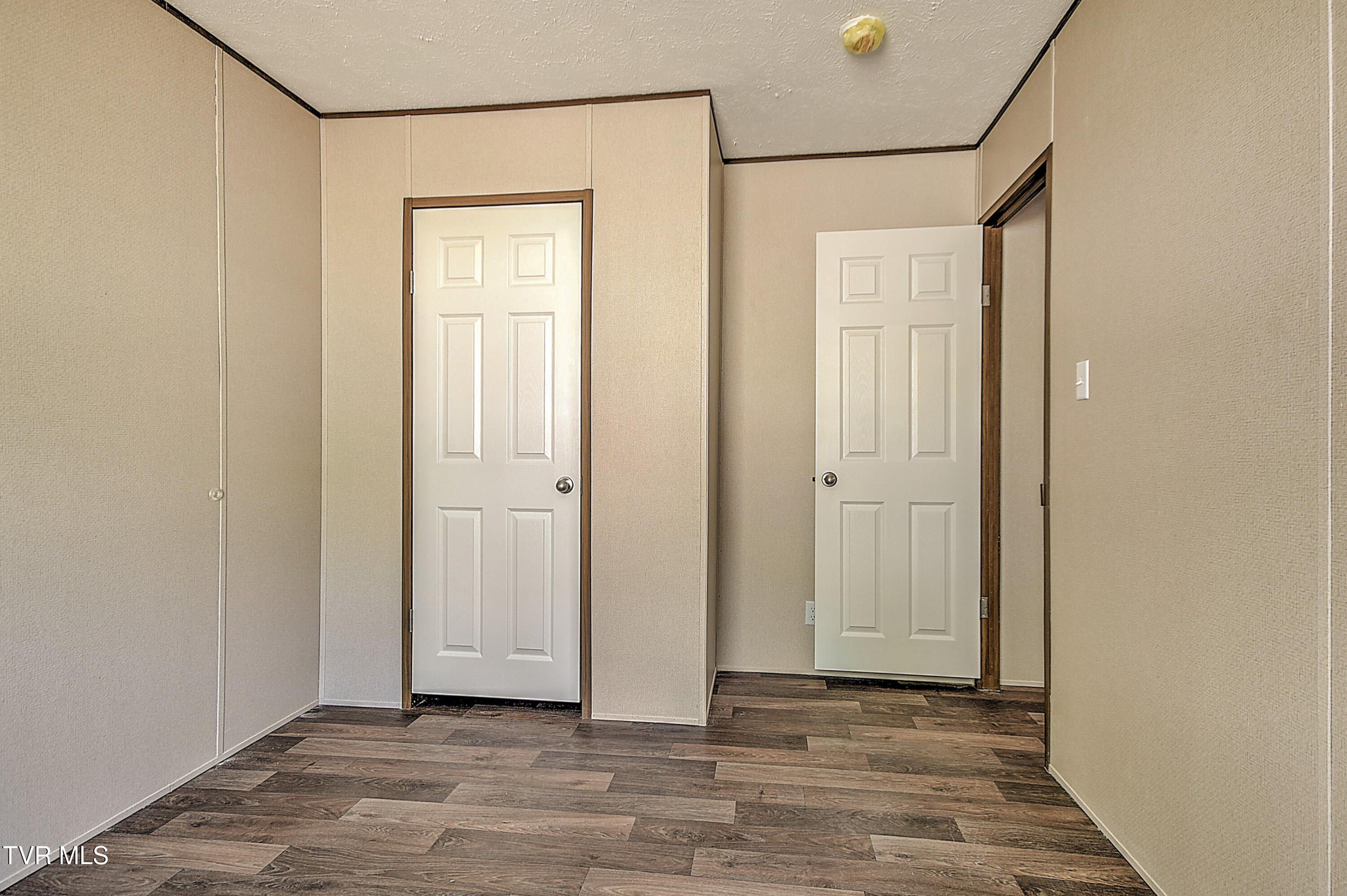 165 Brookfield Lane. Kingsport, TN 37663