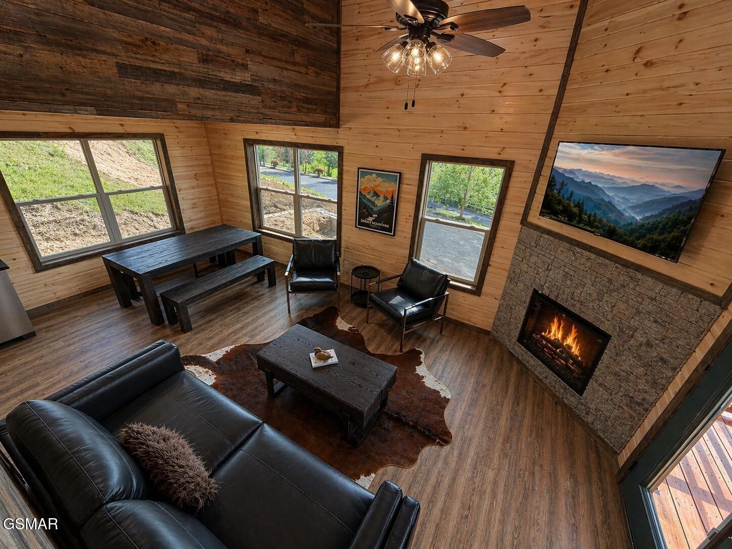 1632 Mountain Lodge Way. Pigeon Forge, TN 37862