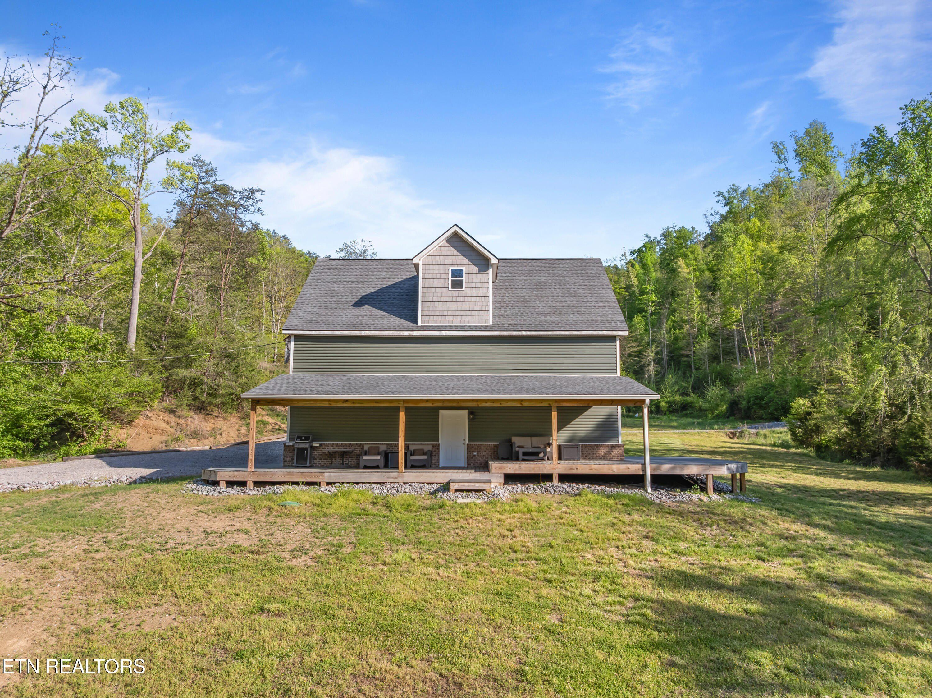 260 Shepard Lane. Thorn Hill, TN 37881