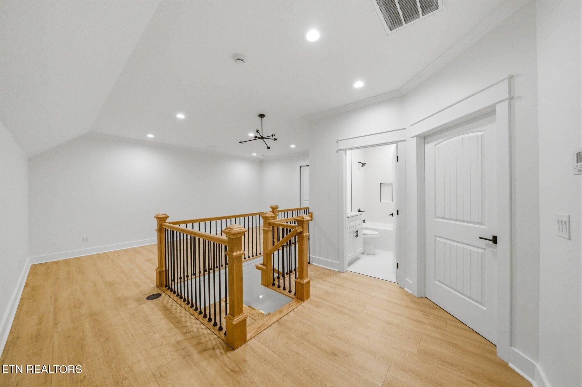 121 Ogana Way. Loudon, TN 37774
