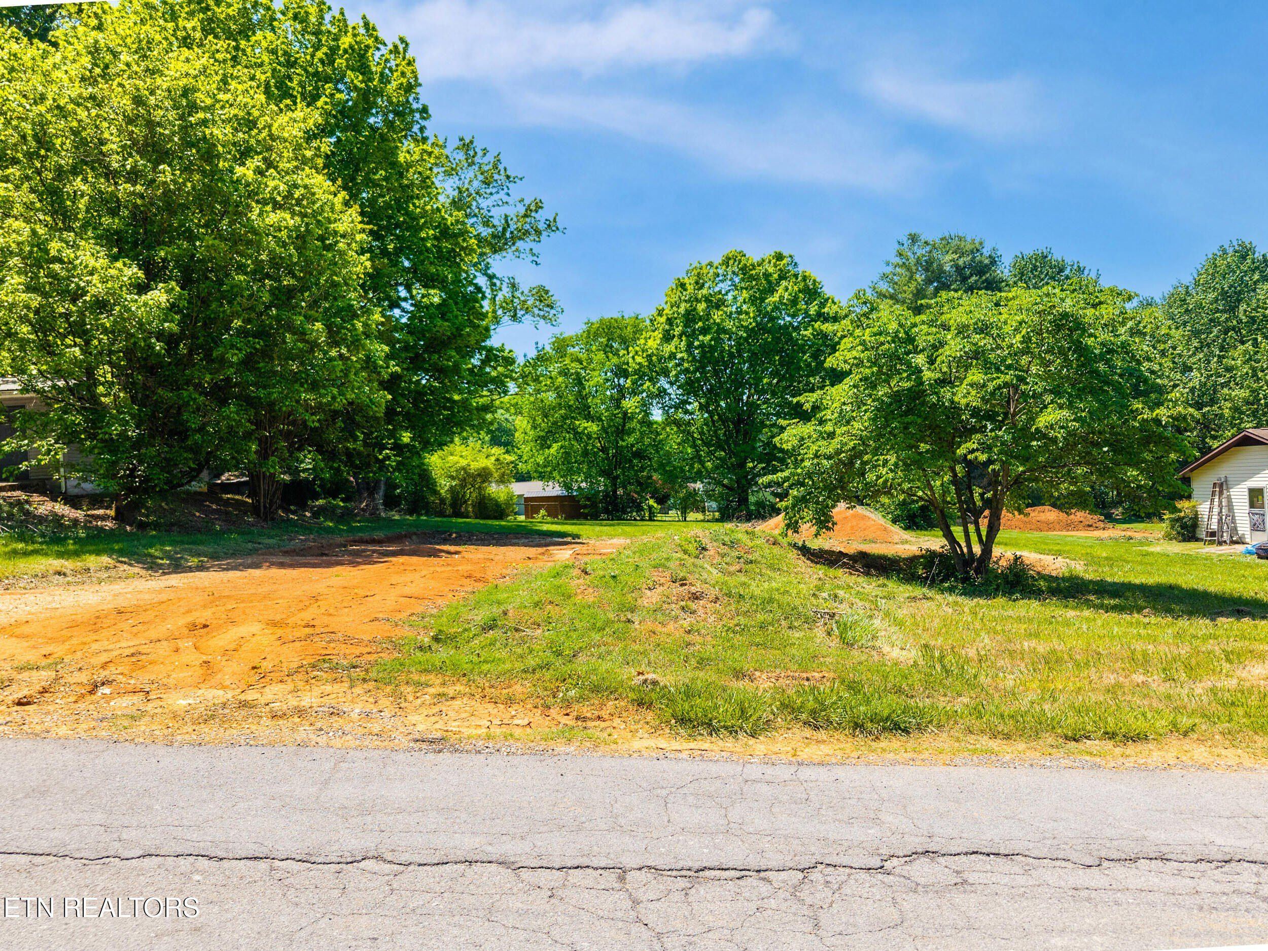 827 Walker Ave. Seymour, TN 37865