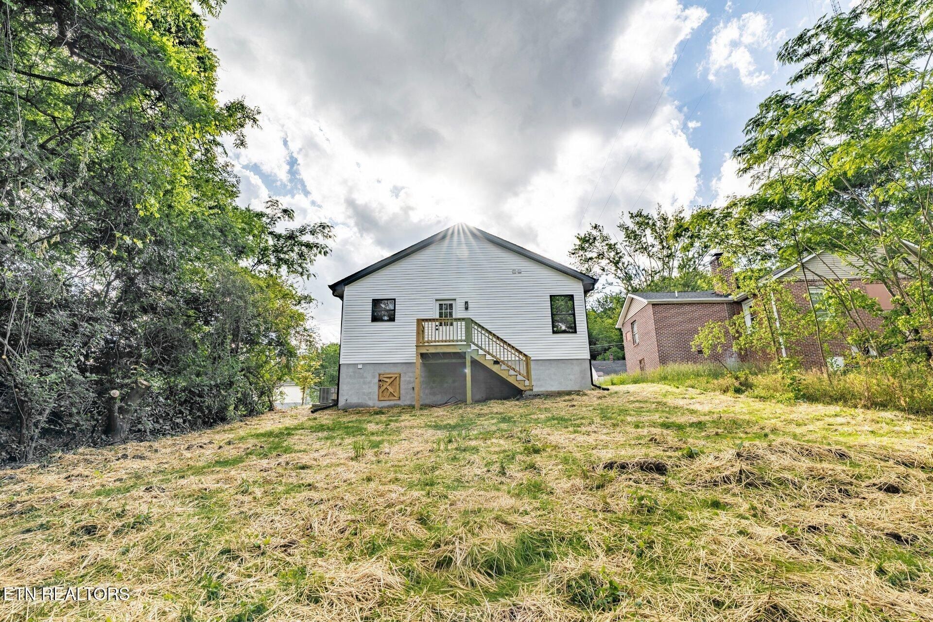 1130 Adcock Ave. Knoxville, TN 37921