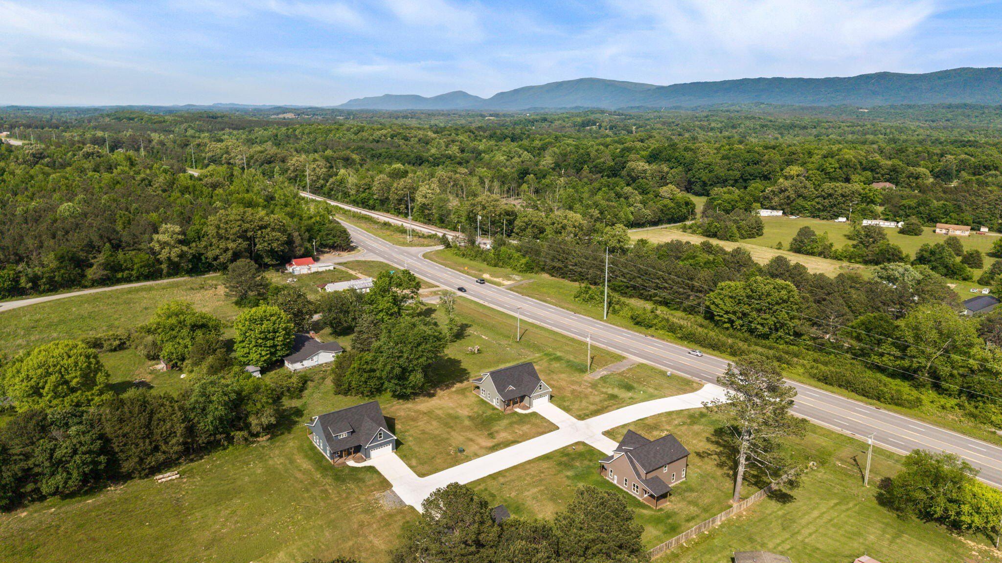 126 Mila Mae Lane. Ocoee, TN 37361