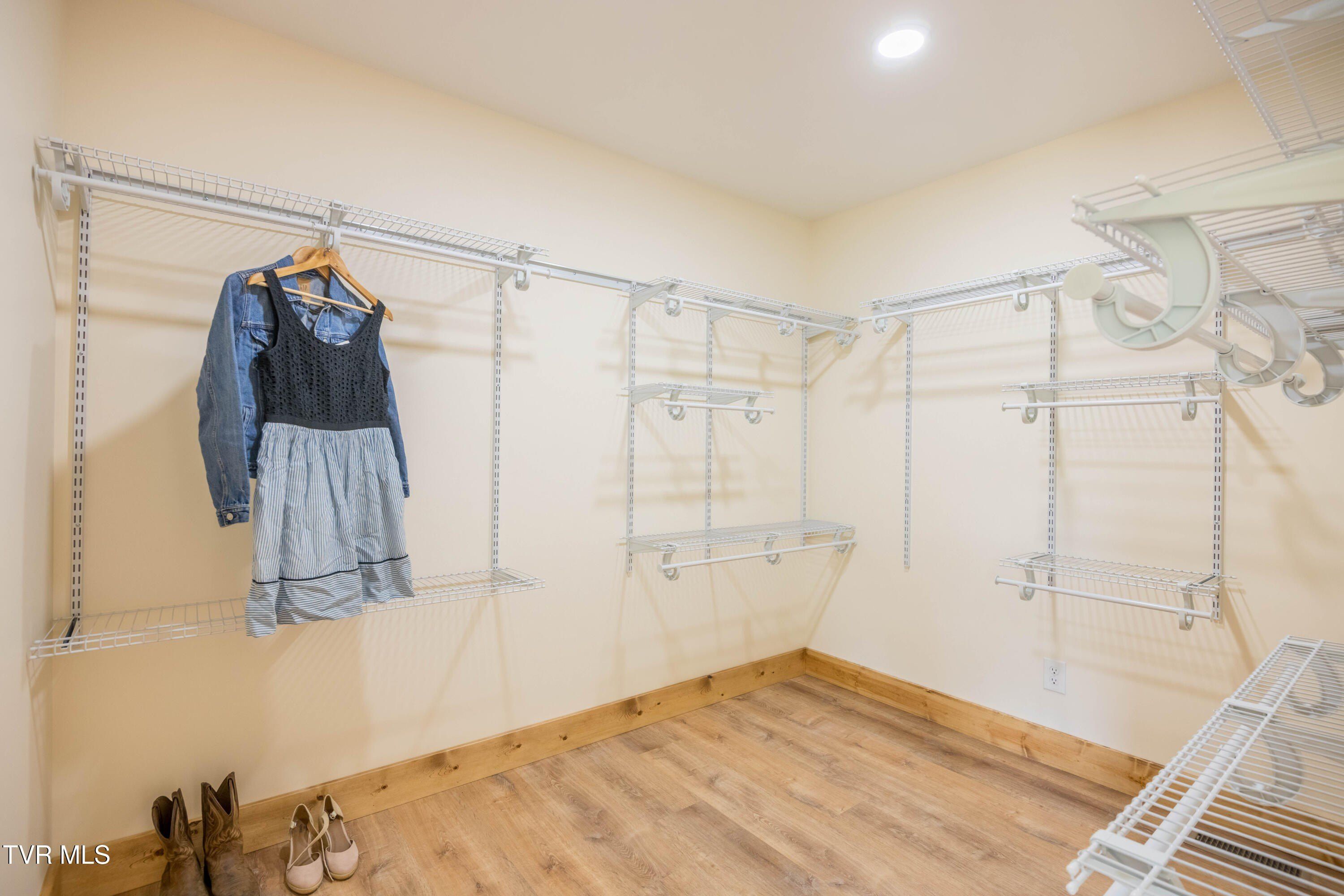 320 Deerwood Road. Greeneville, TN 37743