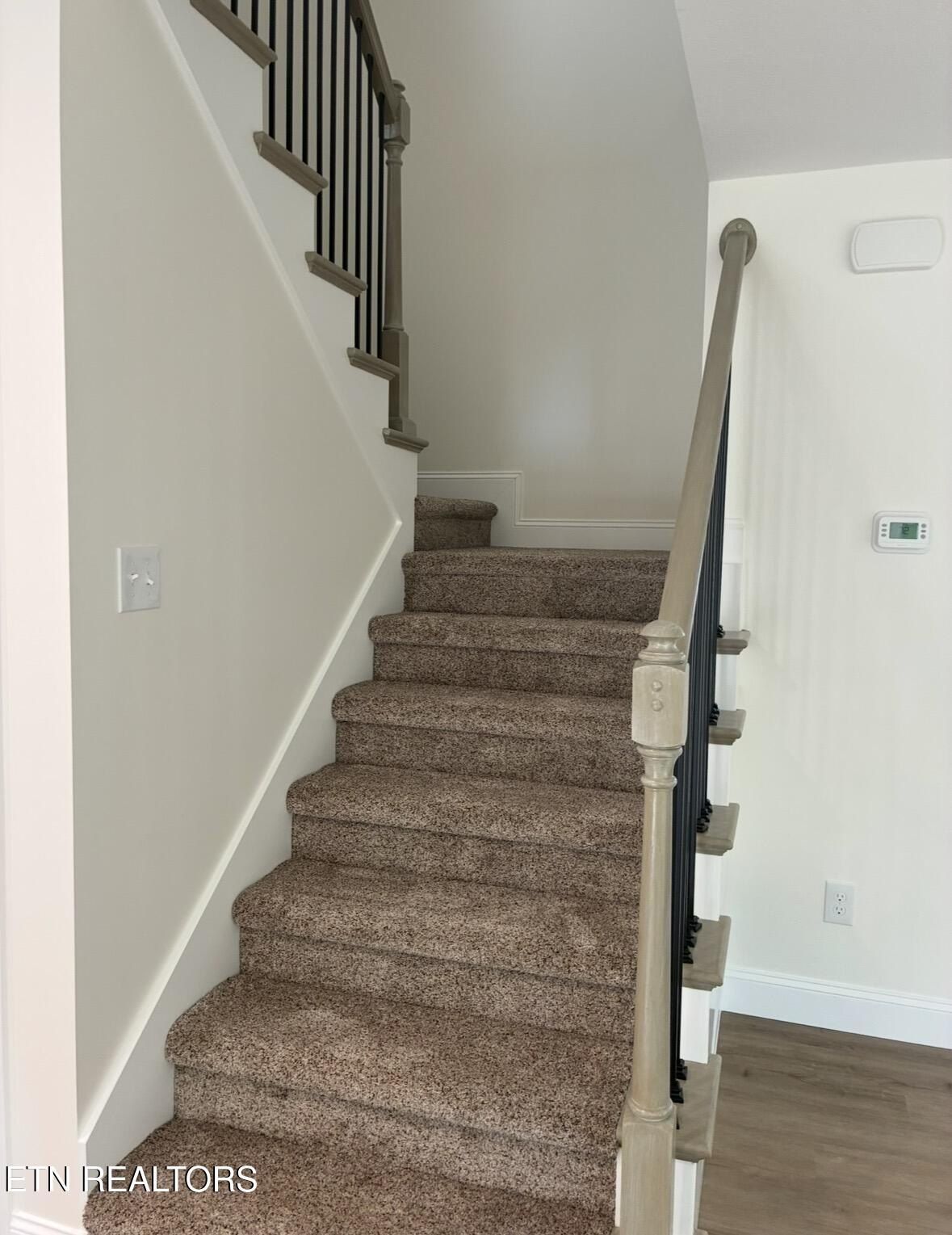 6906 Simmental Road. Knoxville, TN 37918
