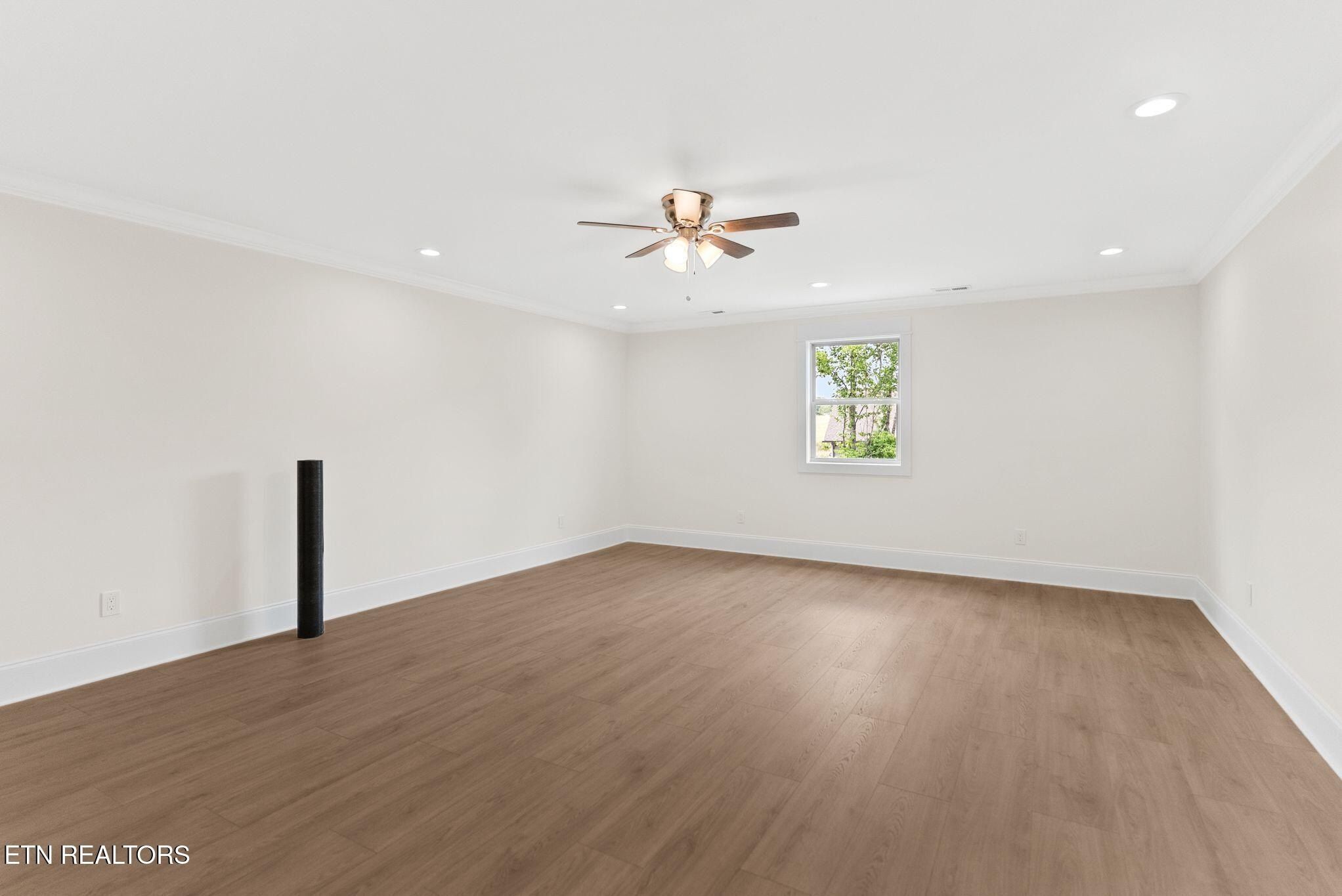 300 Oonoga Circle. Loudon, TN 37774
