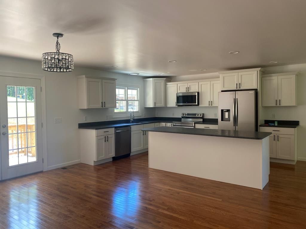 477 Bridle Path. Butler, TN 37640