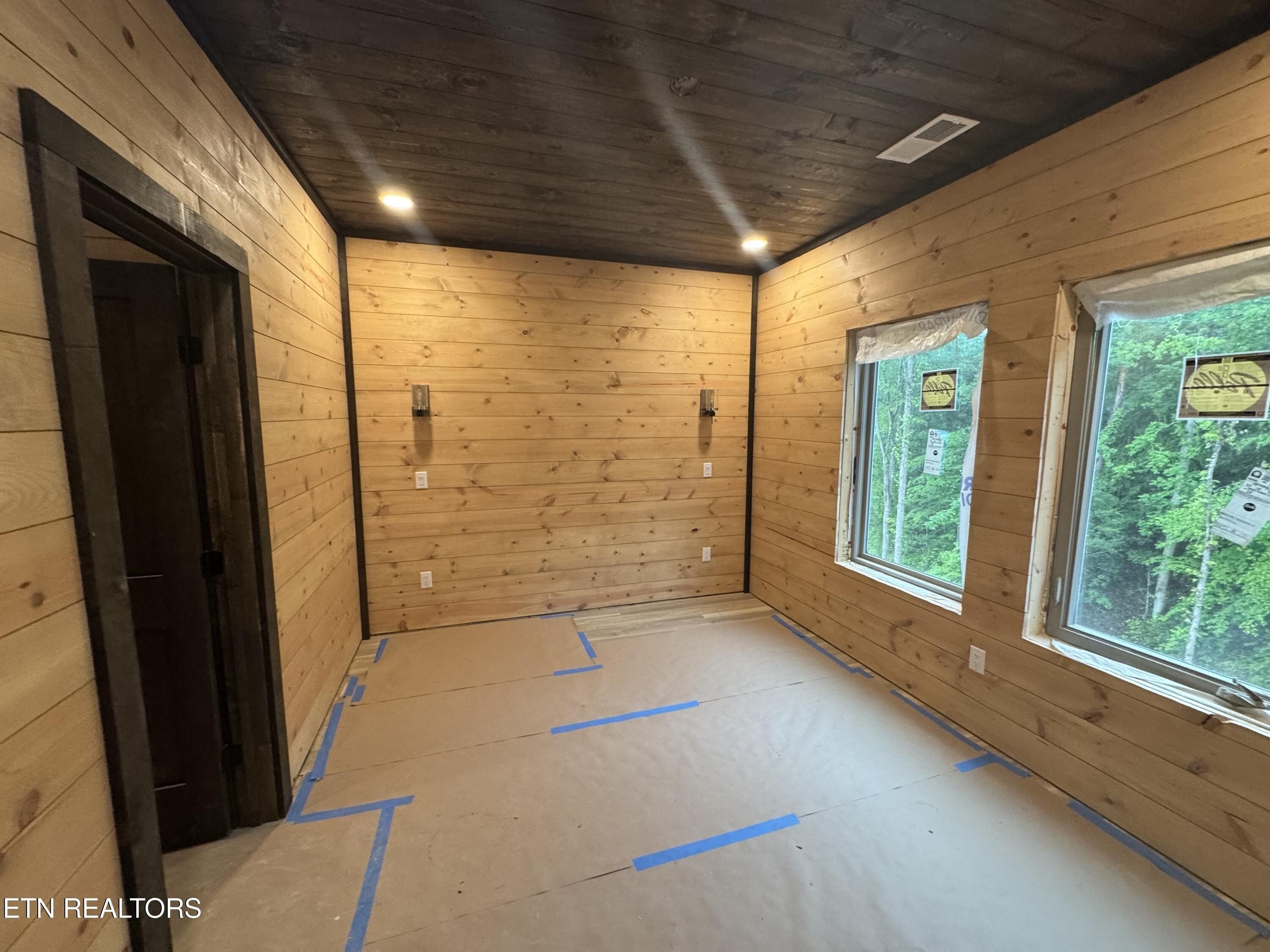 440 Hatchet Way. Pigeon Forge, TN 37863