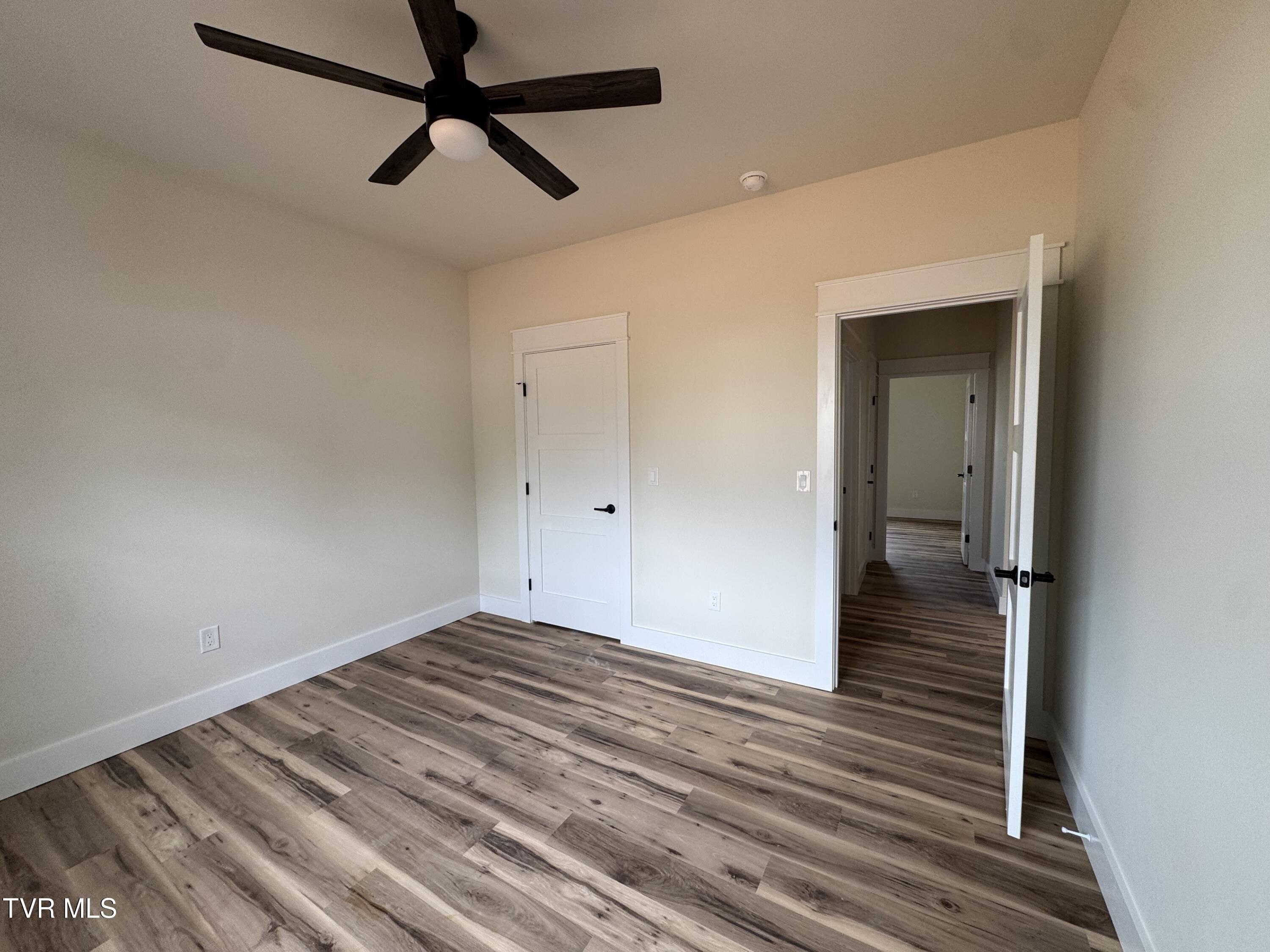 601 Sand Ridge Circle. Jonesborough, TN 37659
