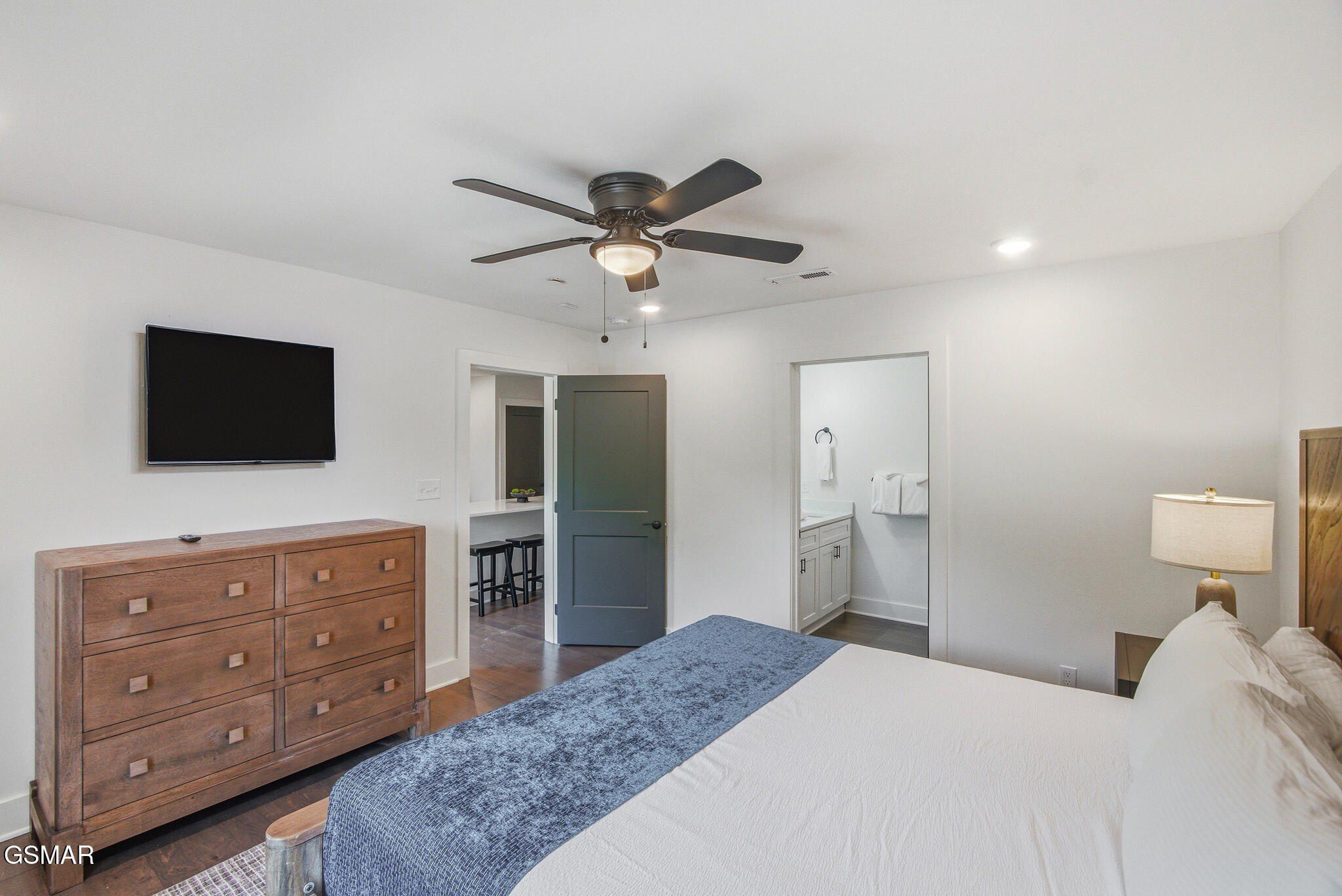 329 Ownby Street. Gatlinburg, TN 37738
