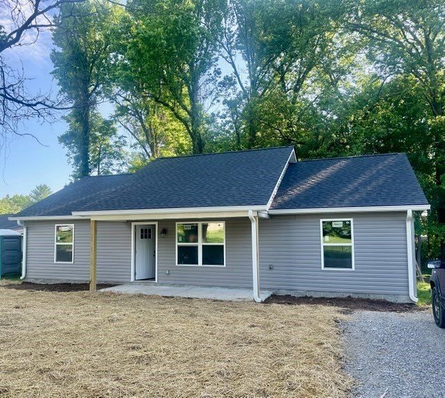 204 E Peter Ave. Monterey, TN 38574