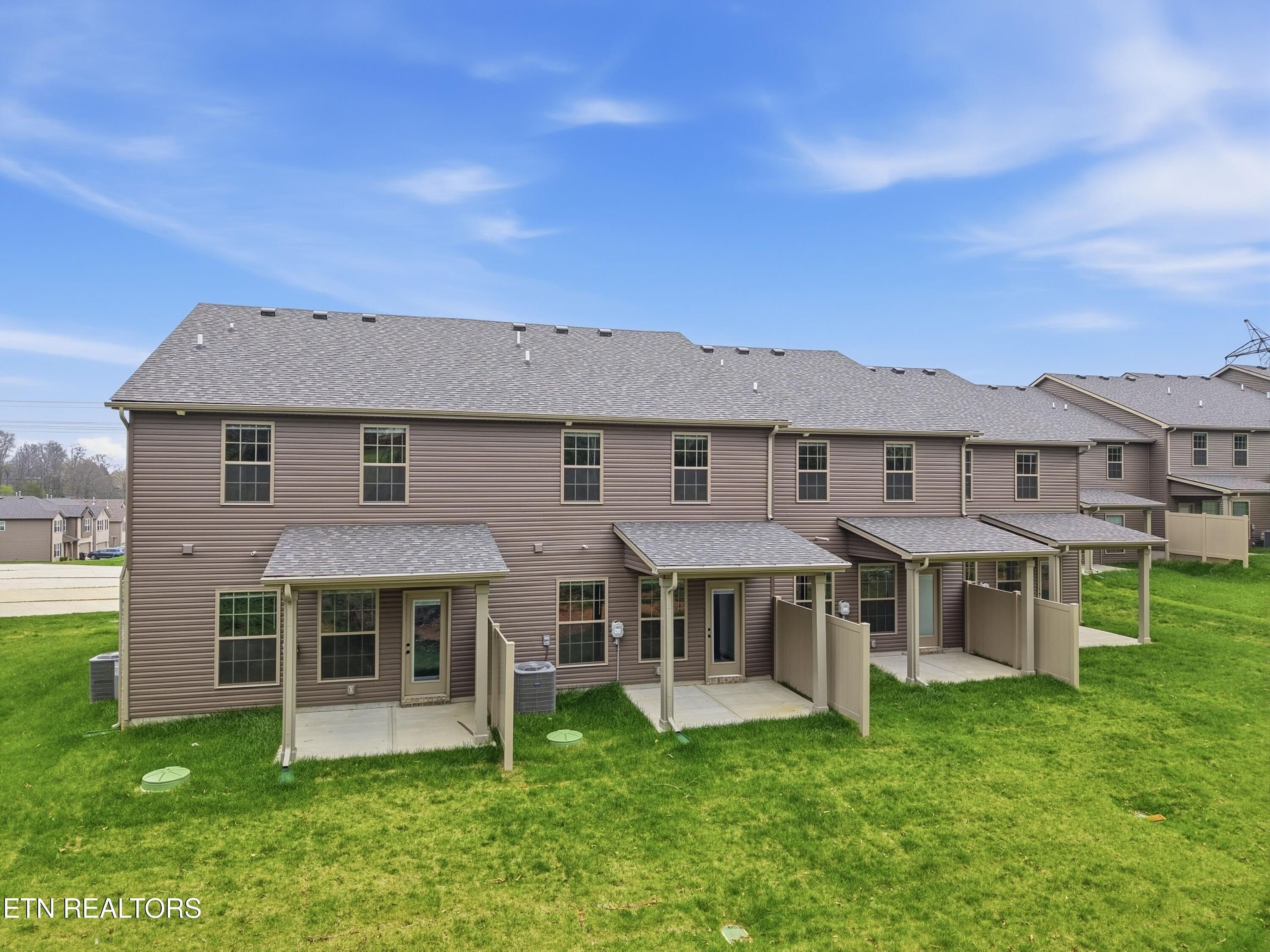 Keenberg Lane. Knoxville, TN 37931