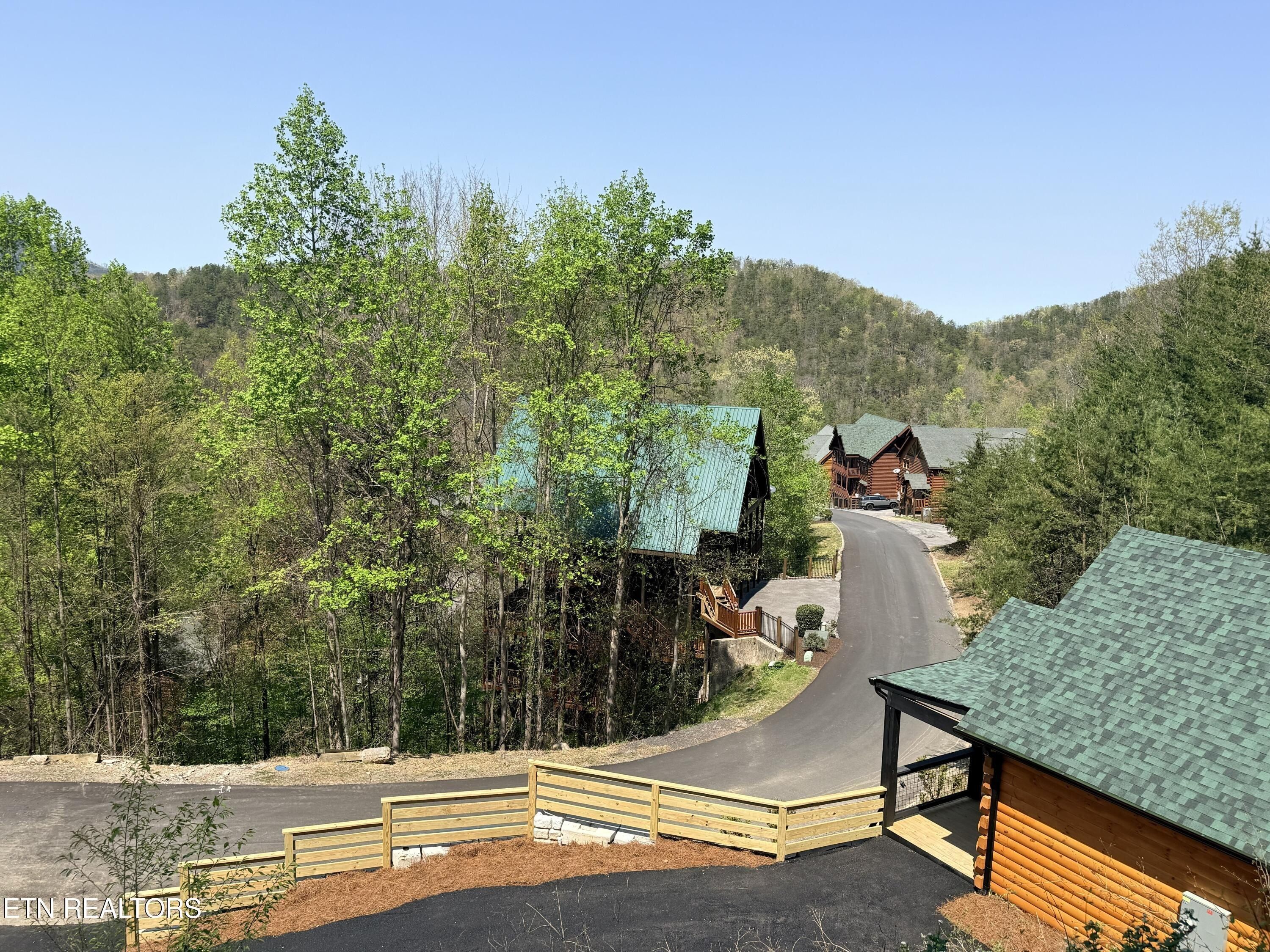 1026 Black Bear Cub Way. Pigeon Forge, TN 37863
