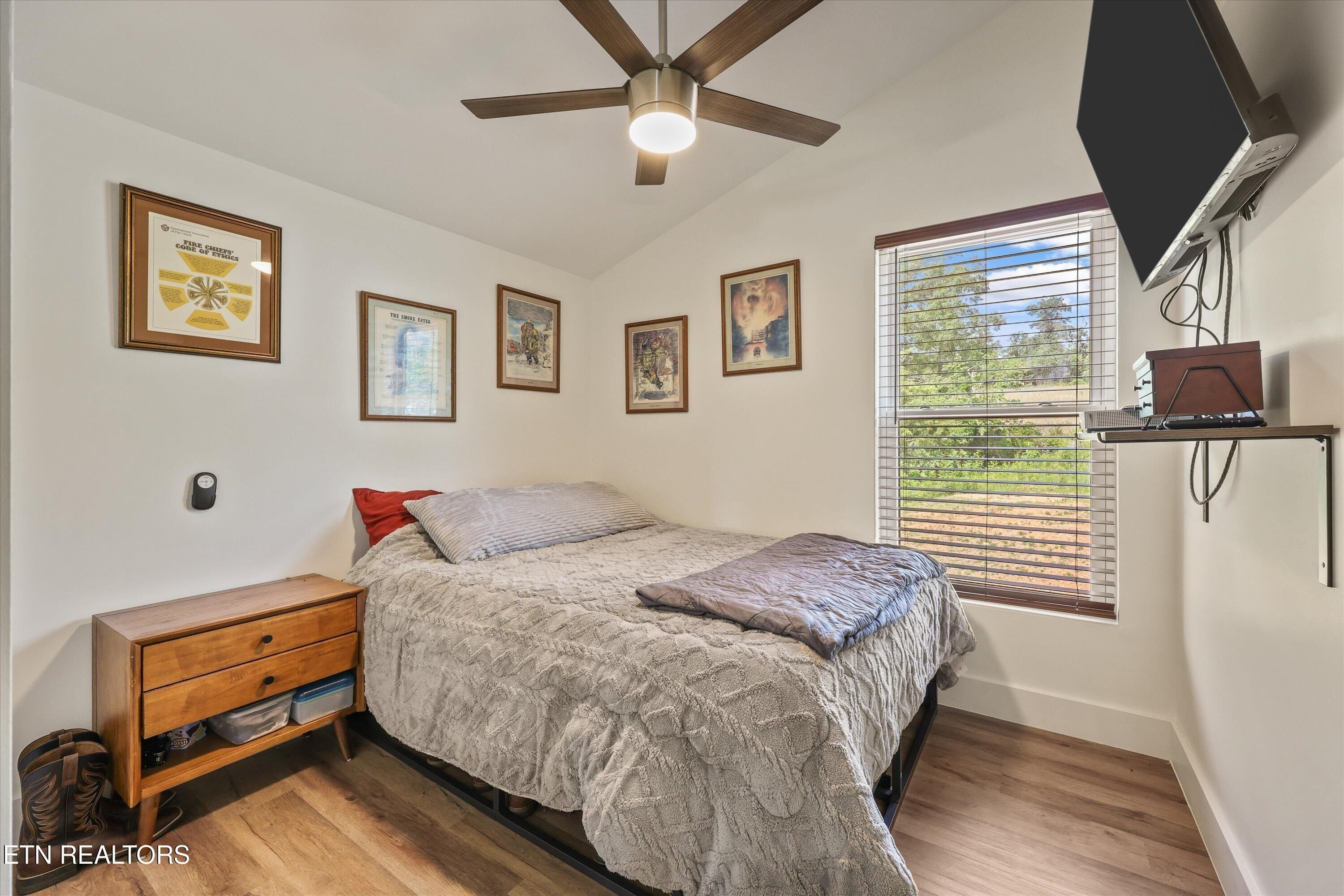 E Watkins Rd. Loudon, TN 37774