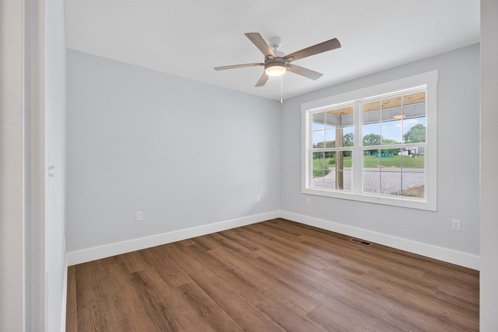 121 Oakley Estates Road. Allons, TN 38541