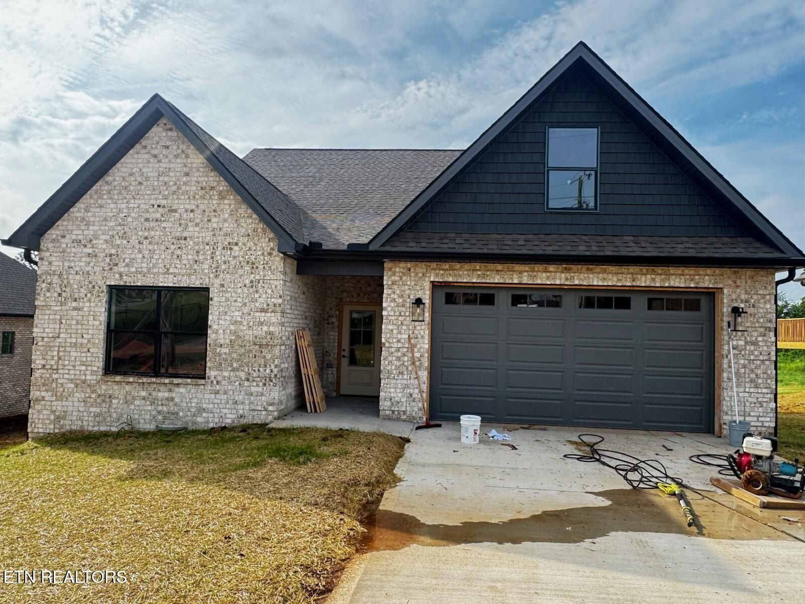 Gregory Rd. Greenback, TN 37742