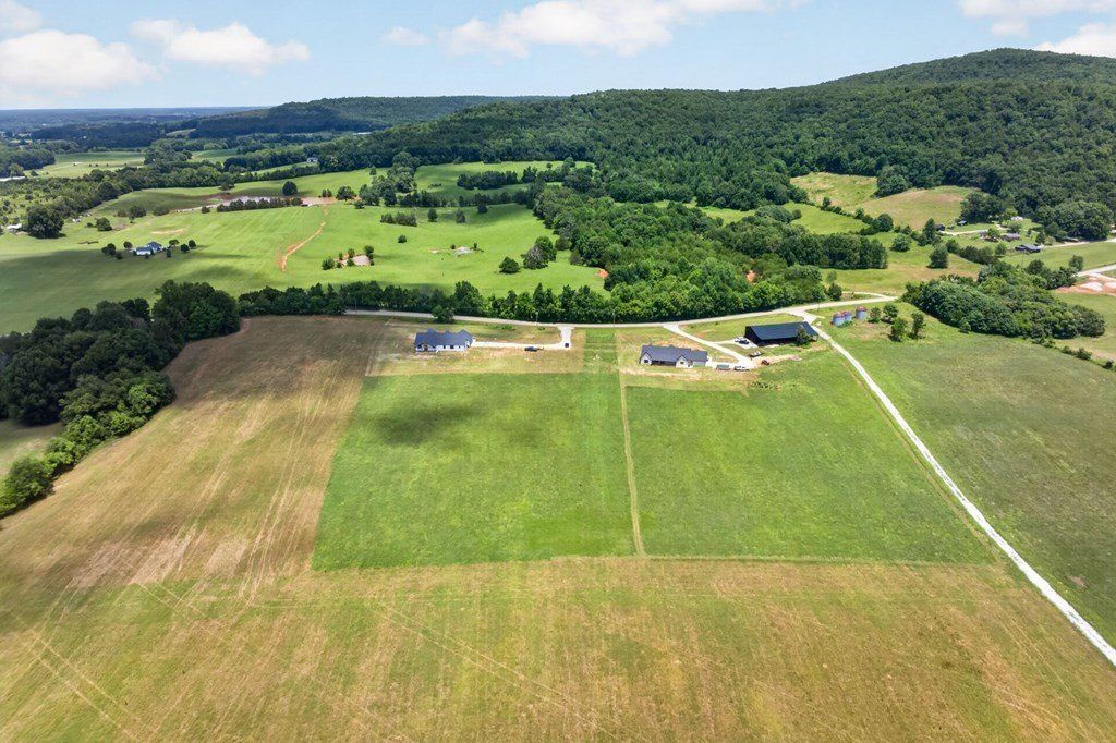 4221 Gum Springs Mountain Rd. Sparta, TN 38583