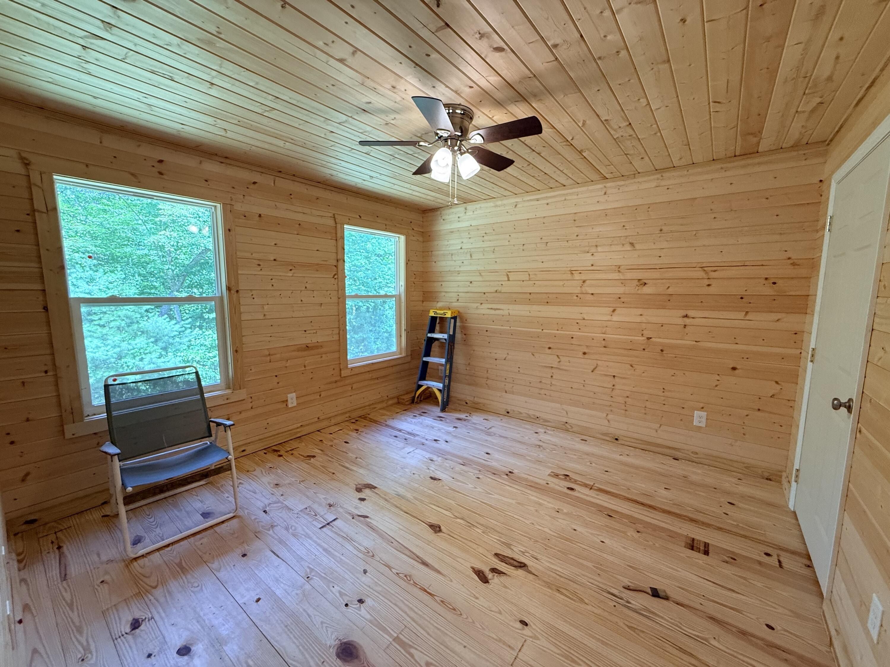 345 Magnolia Drive. Spring City, TN 37381