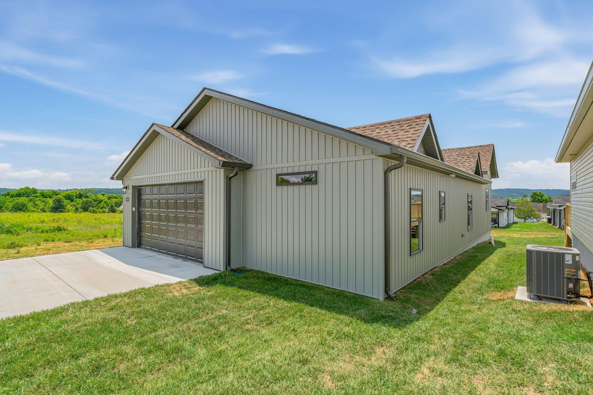 1034 Wentford Avenue. Sweetwater, TN 37874