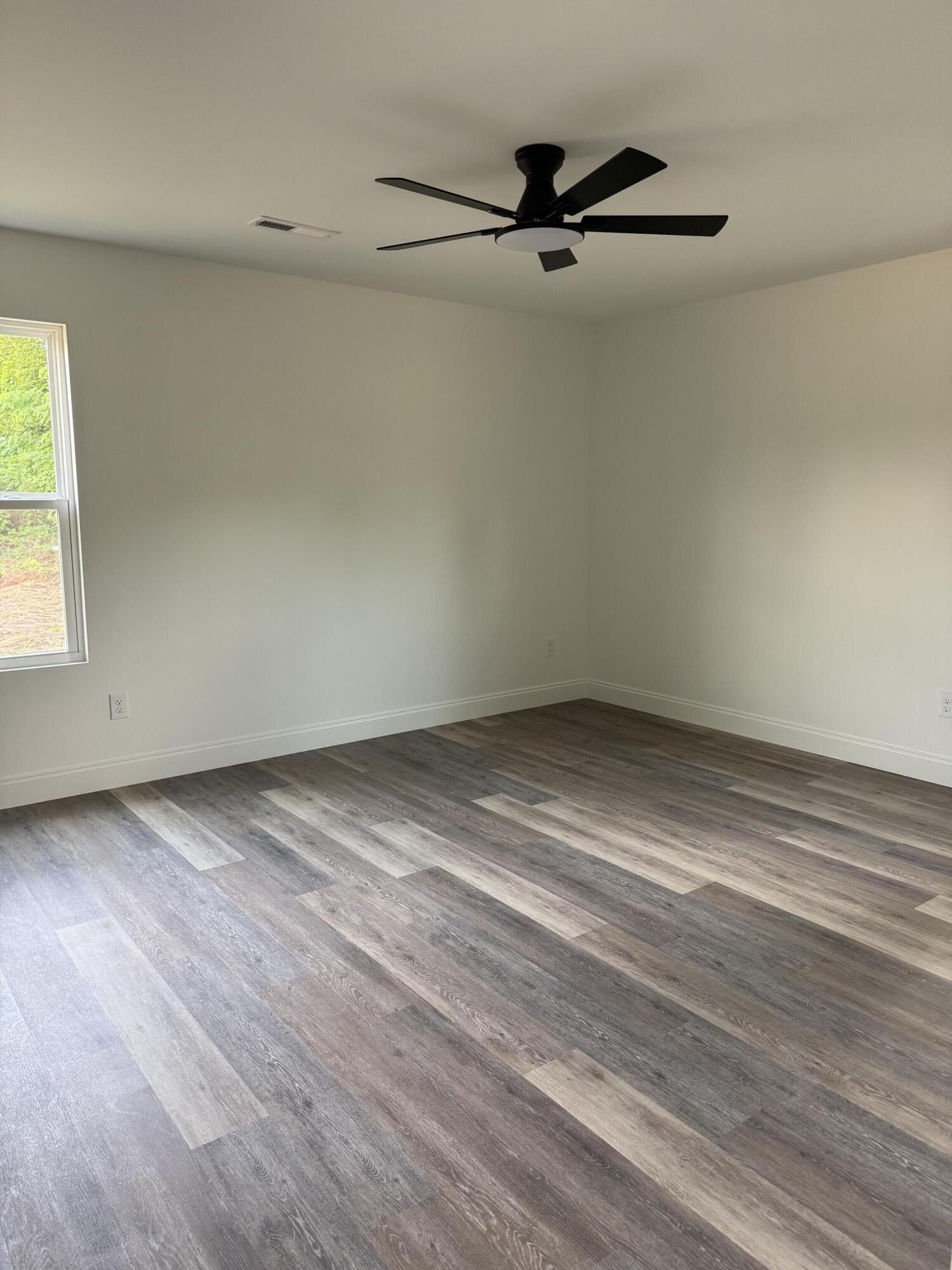 90 Cleveland Avenue. Pikeville, TN 37367