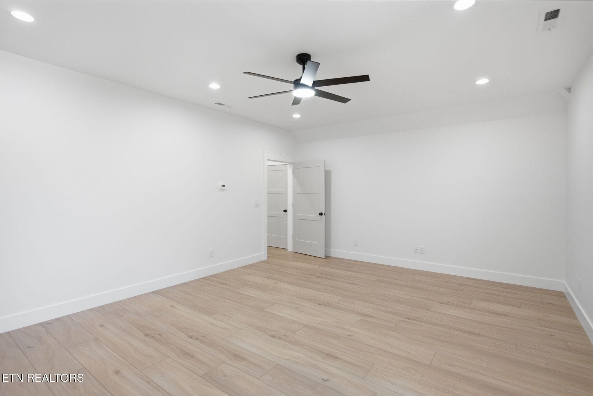 159 Tsuhdatsi Way. Loudon, TN 37774
