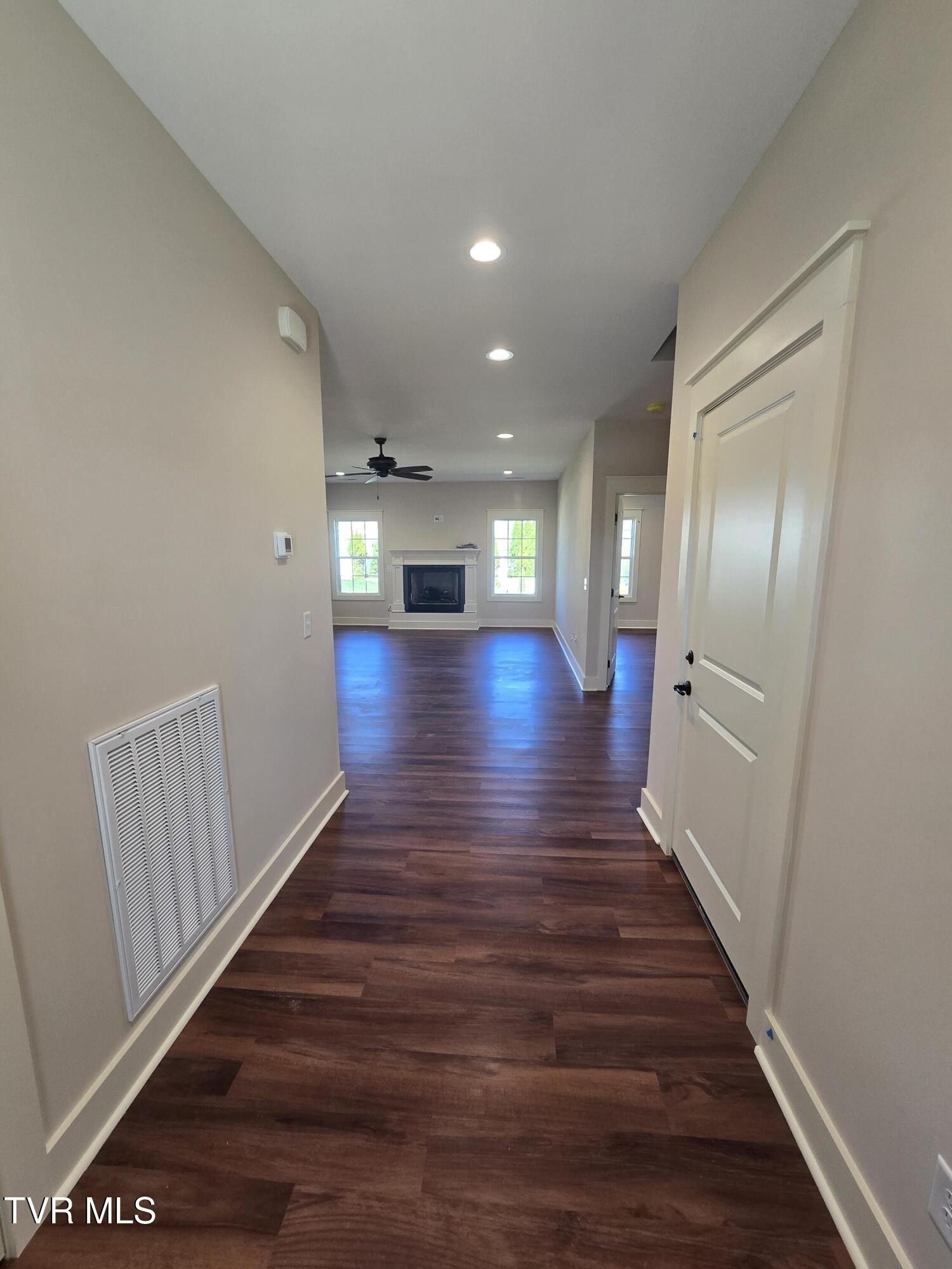 1616 Maple Ridge Court. Kingsport, TN 37664