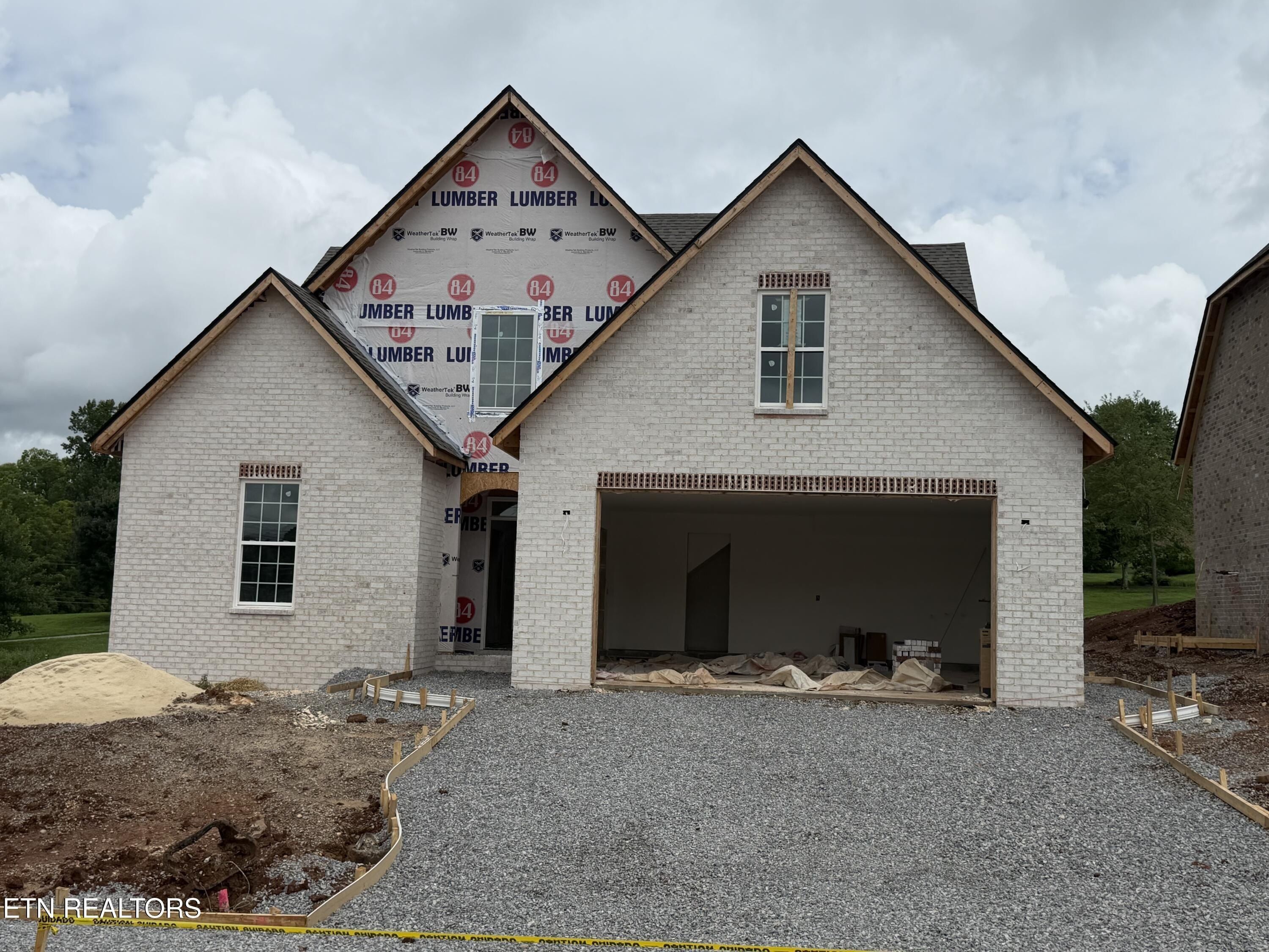 8867 Dancing Bear Ln. Knoxville, TN 37923