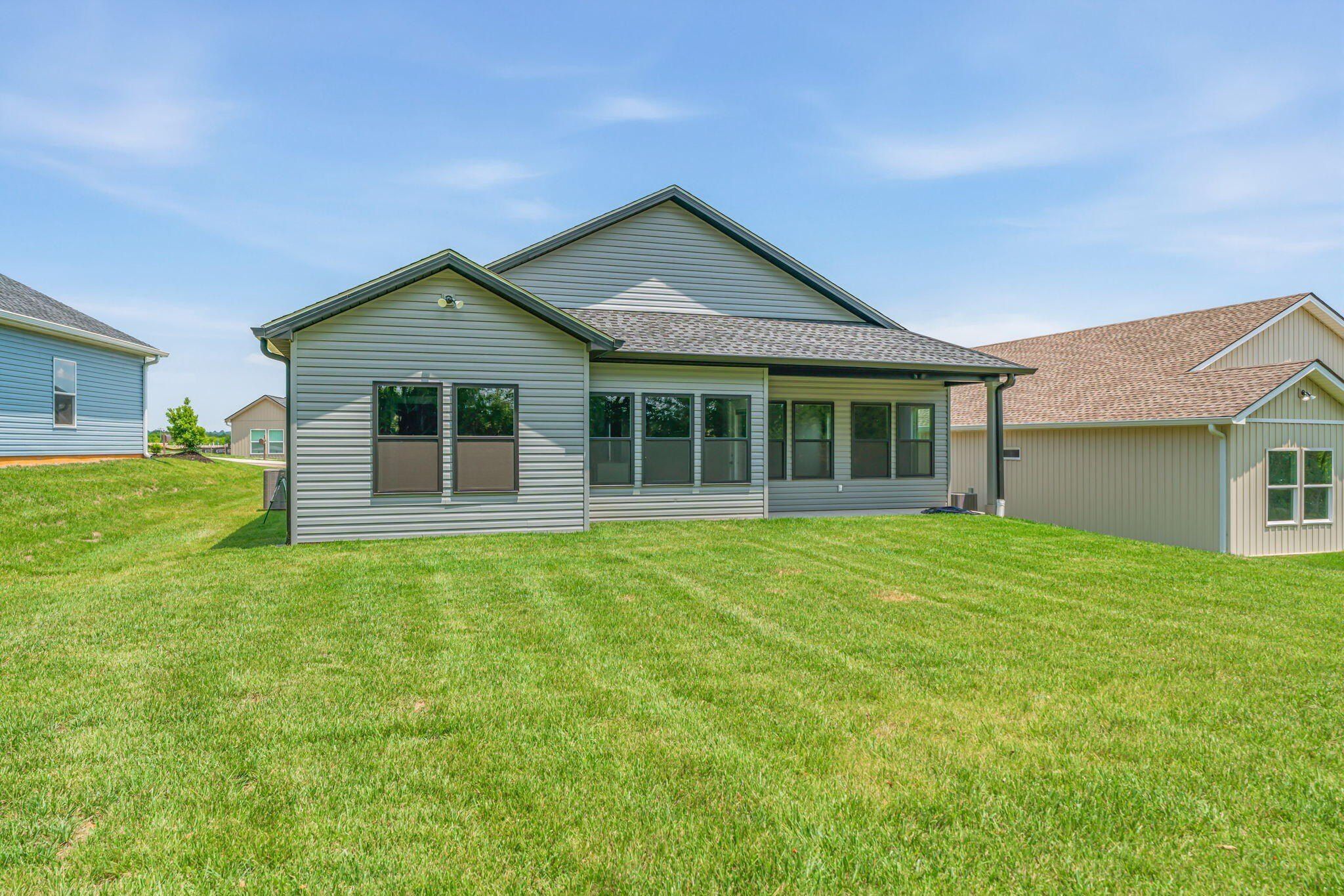 920 Stratford Avenue. Sweetwater, TN 37874