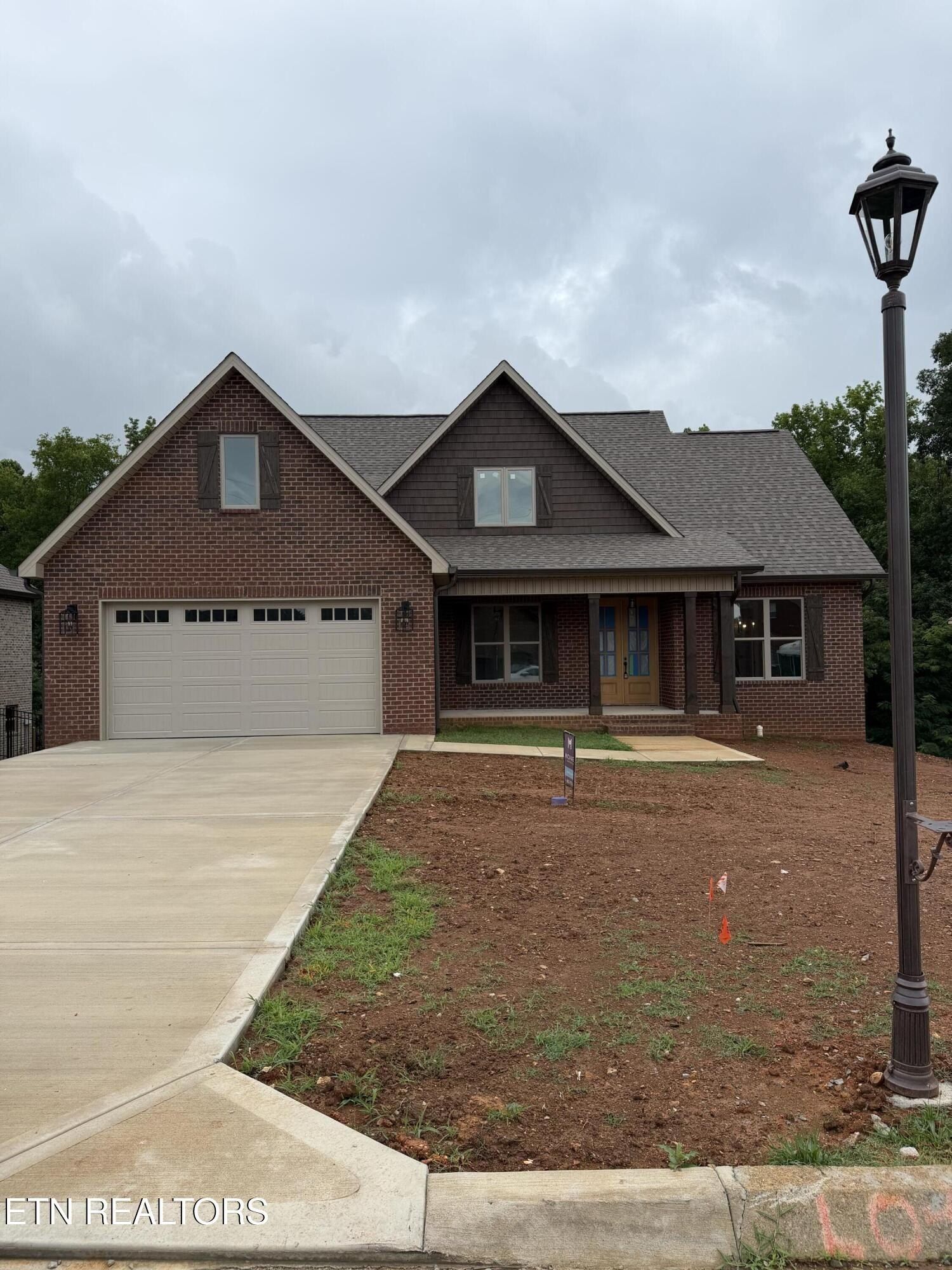 1173 Cheyenne Blvd. Lenoir City, TN 37772