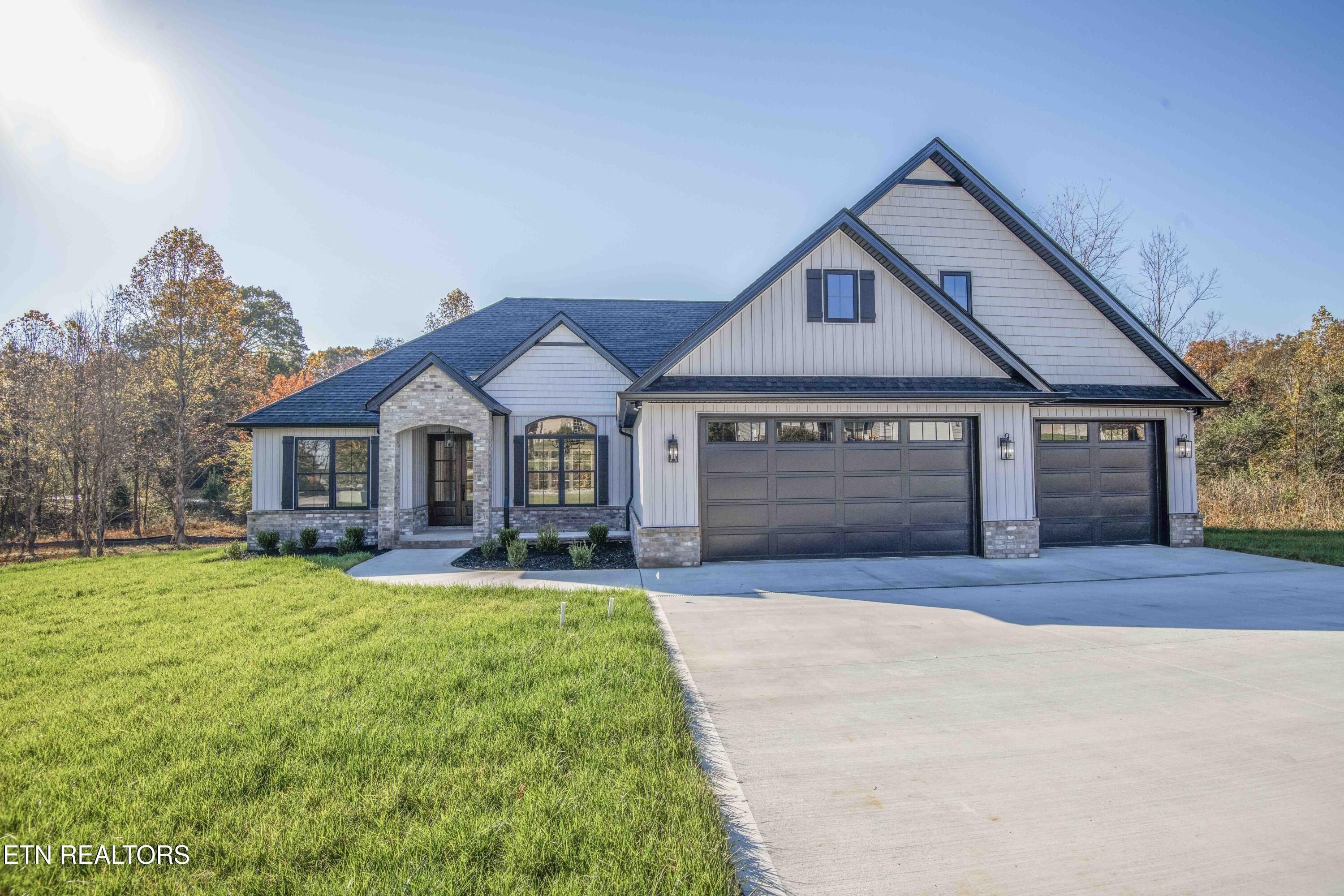 109 Dudi Tr. Vonore, TN 37885