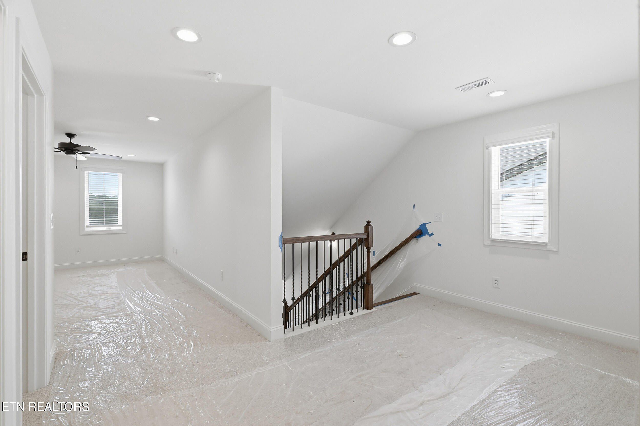 1824 Poplar Spgs Place. Maryville, TN 37803