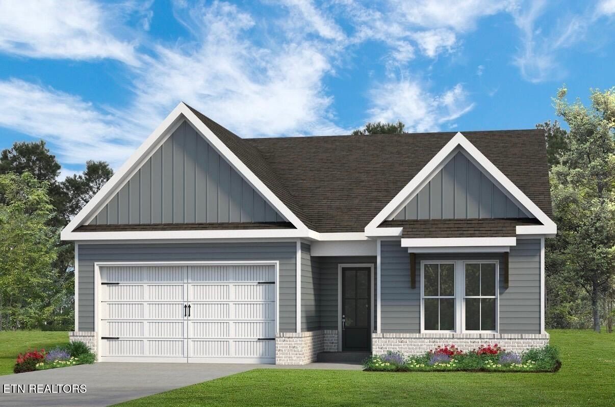 26 Chandler Drive. Lenoir City, TN 37772