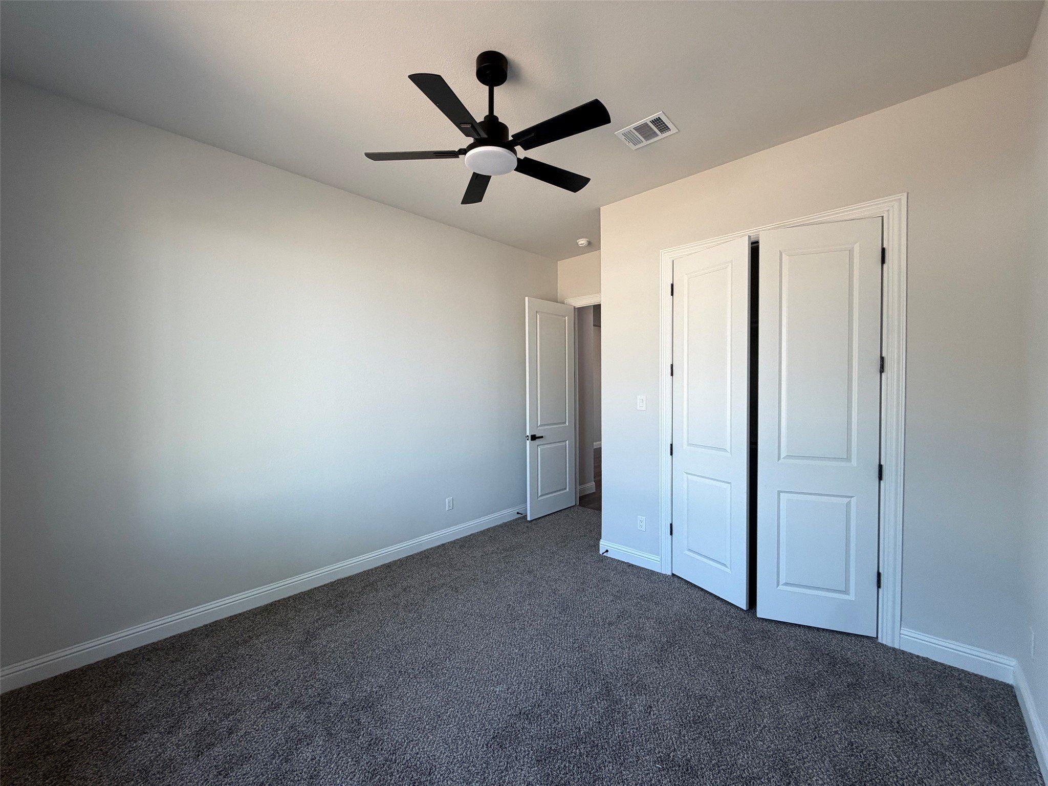 3247 Hillsdale Drive. Corsicana, TX 75110