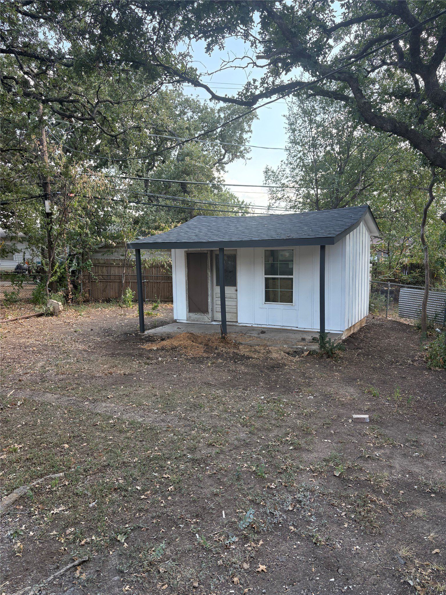 5536 Greenlee Street. Fort Worth, TX 76112
