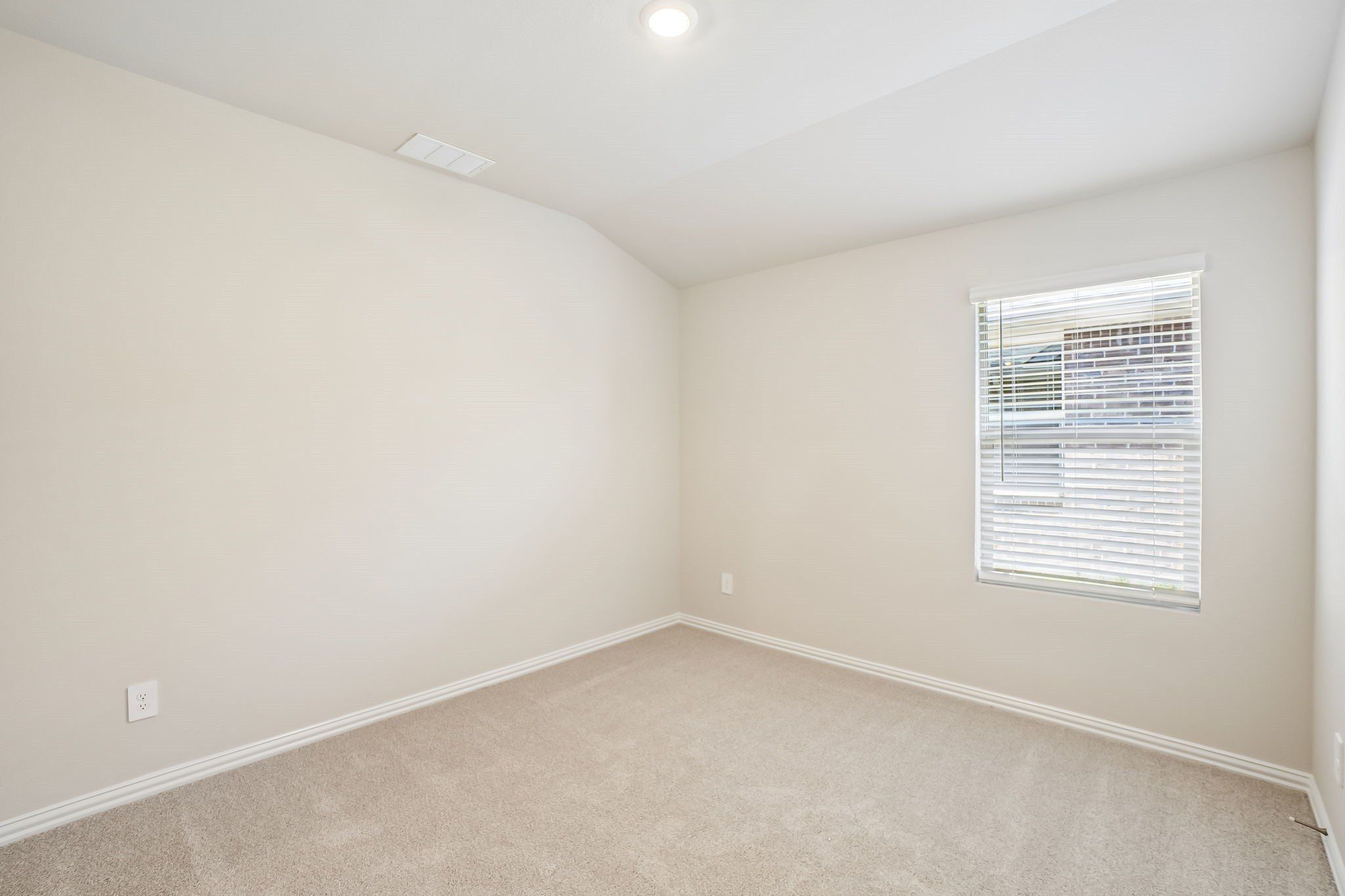 2604 Nicole Drive. Denton, TX 76208