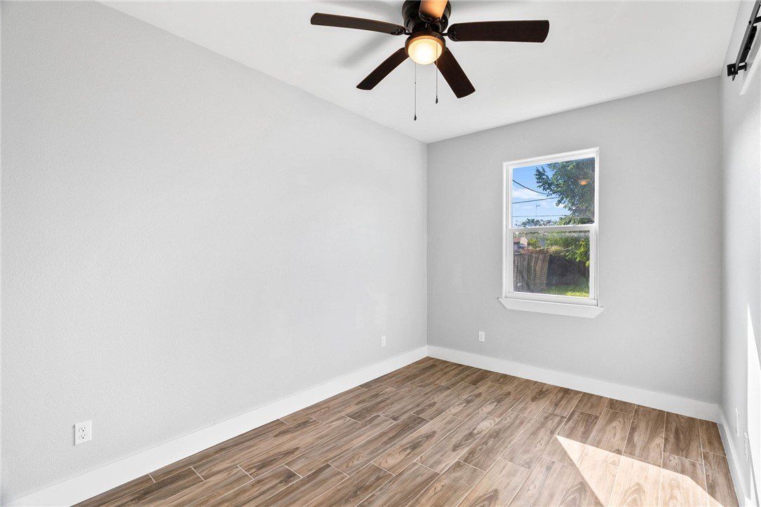 219 S 10Th Street. Aransas Pass, TX 78336