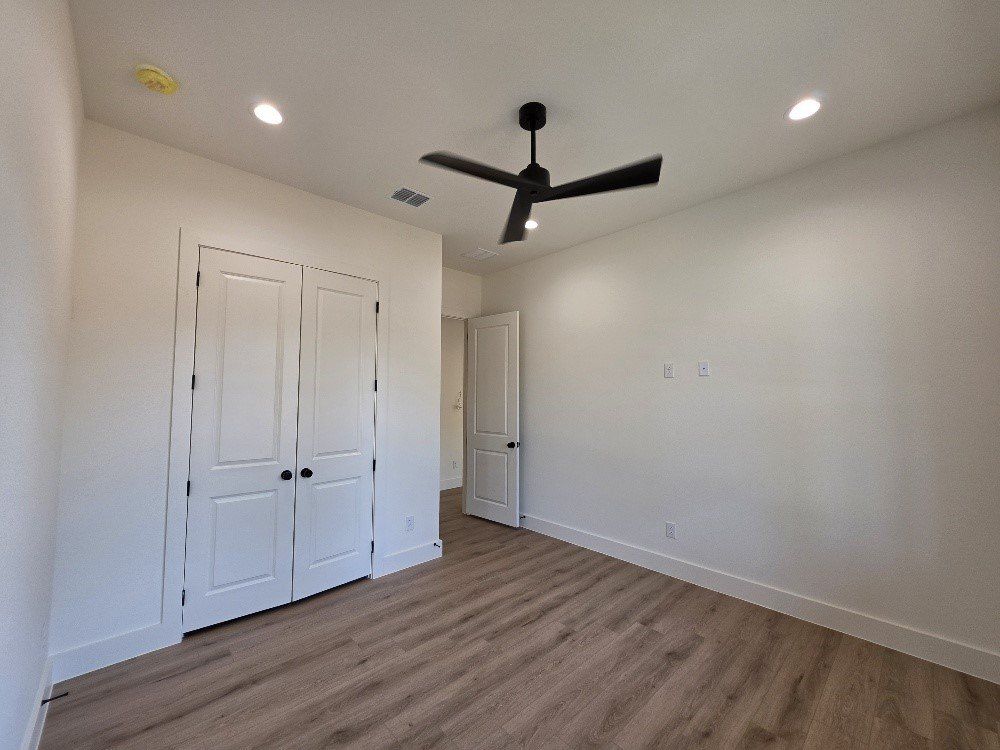 2805 Private. Burleson, TX 76028