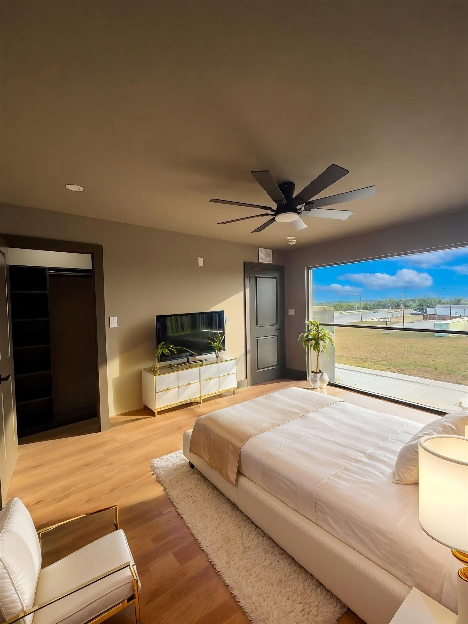 2316 Gooch Street. Dallas, TX 75241