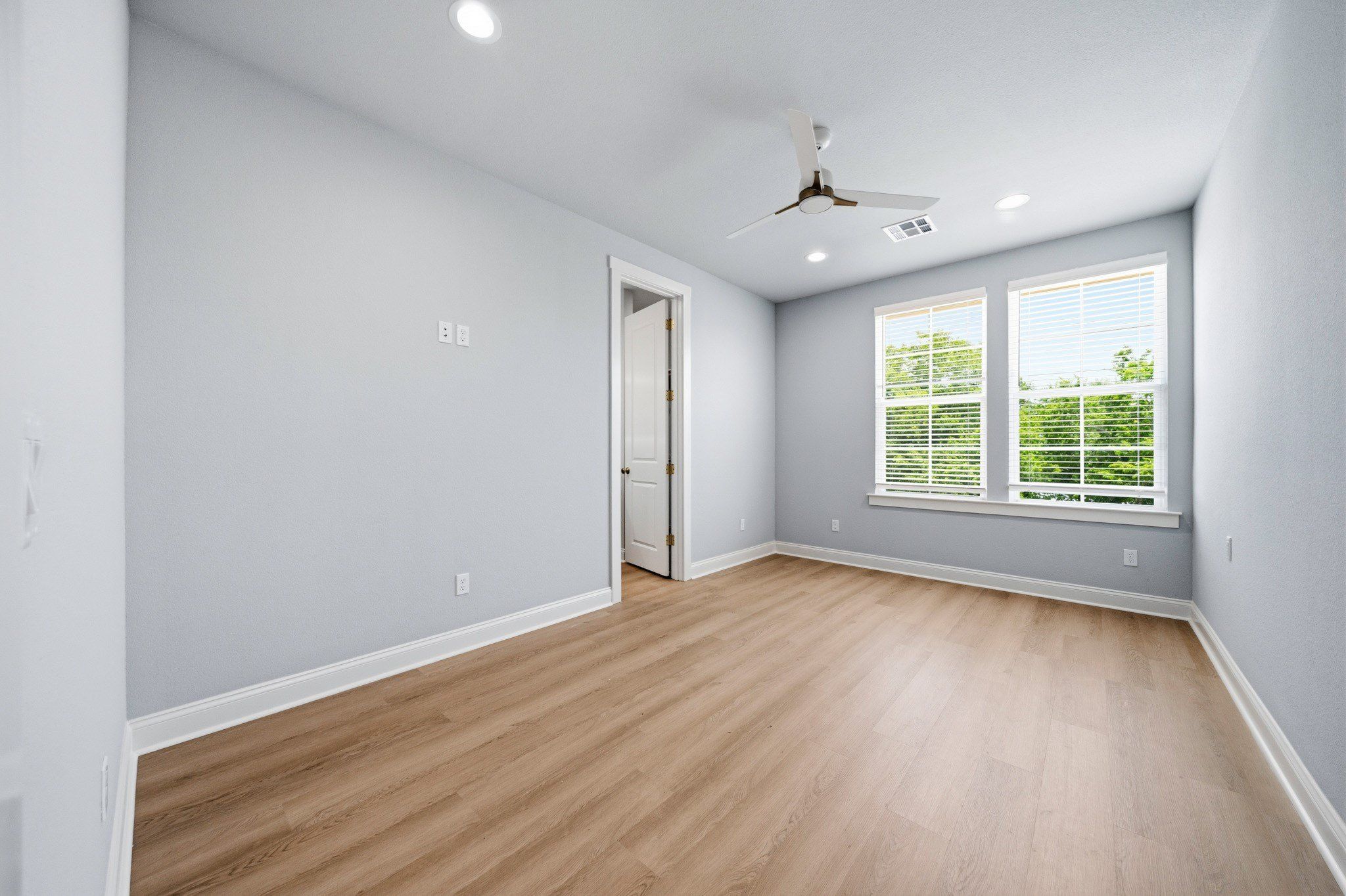 1418 Speight Avenue. Waco, TX 76706