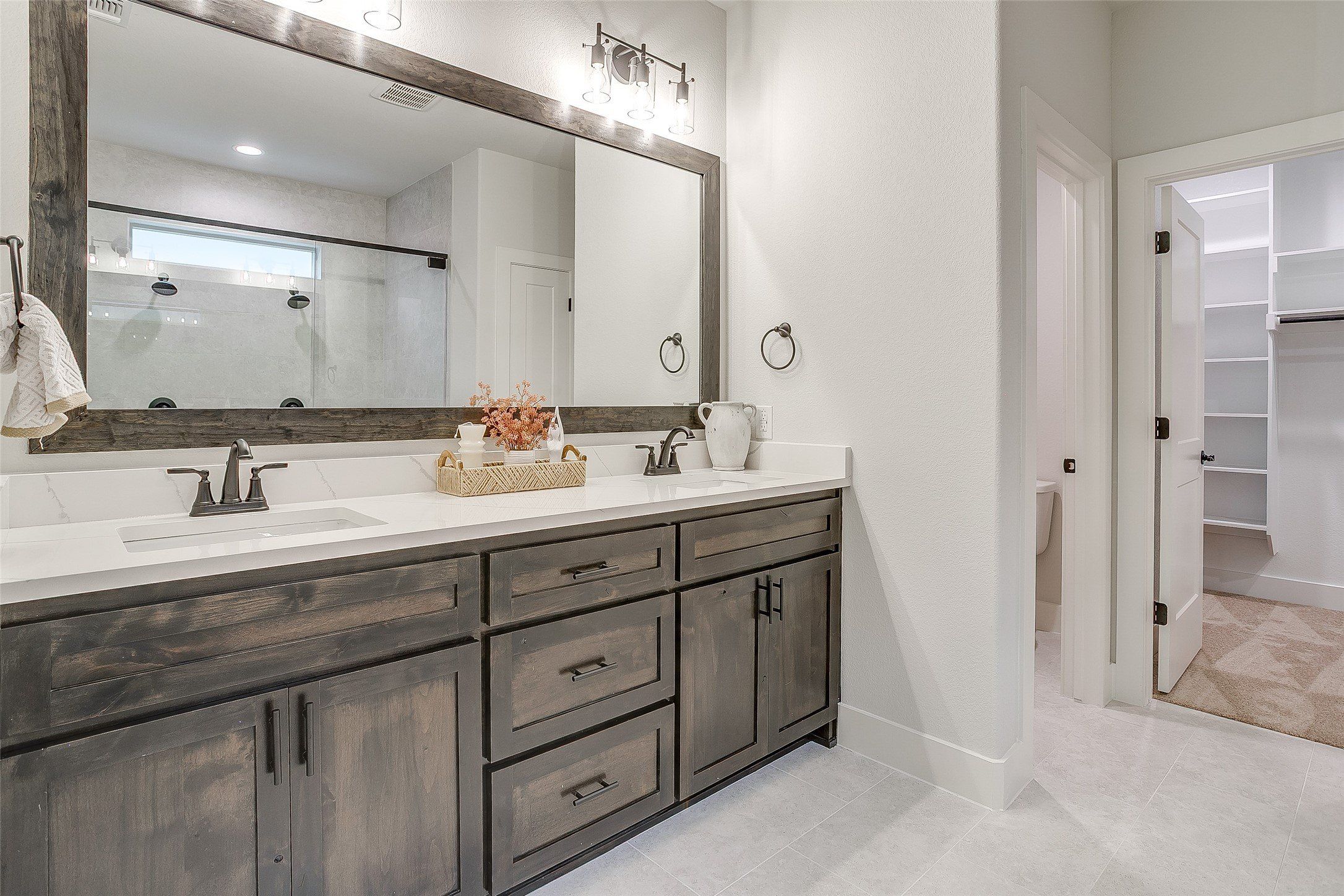 3221 Nw 25Th Street. Fort Worth, TX 76106