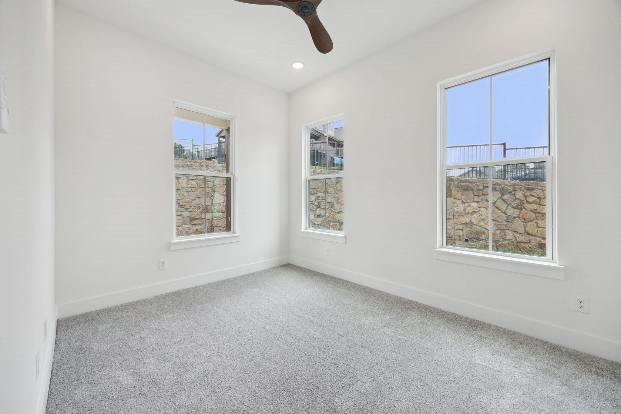 2016 Portofino Drive. Rockwall, TX 75032