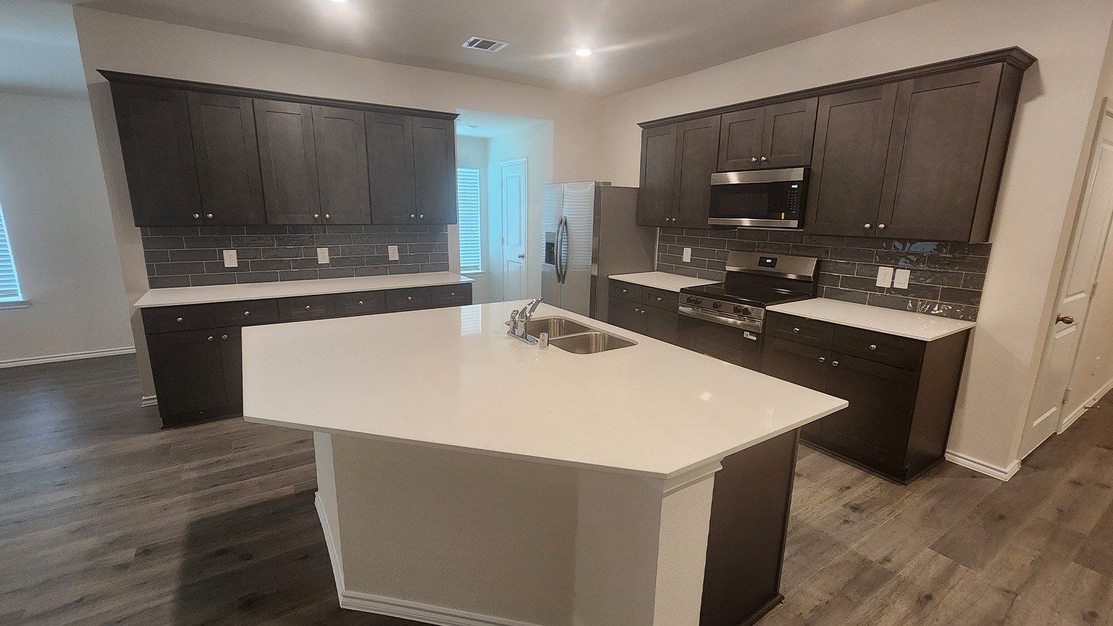 1216 Breezy Oak Drive. Nevada, TX 75173