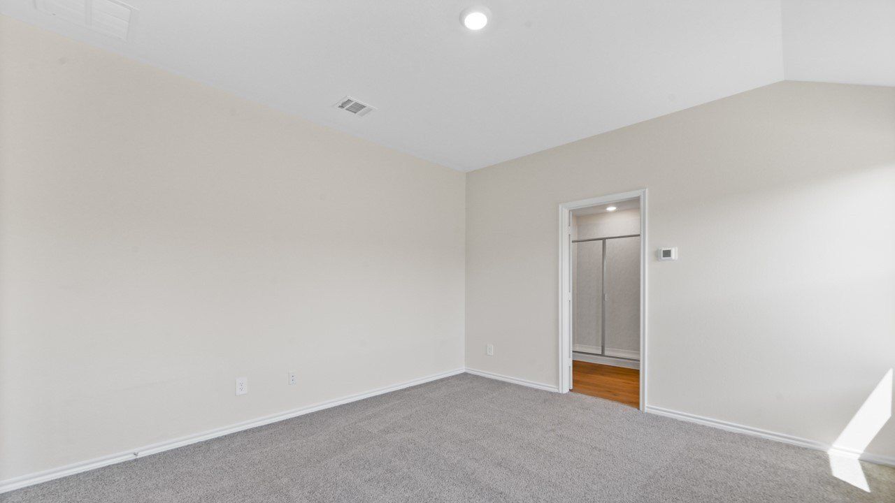 5806 Blue Sky Drive. Crandall, TX 75114