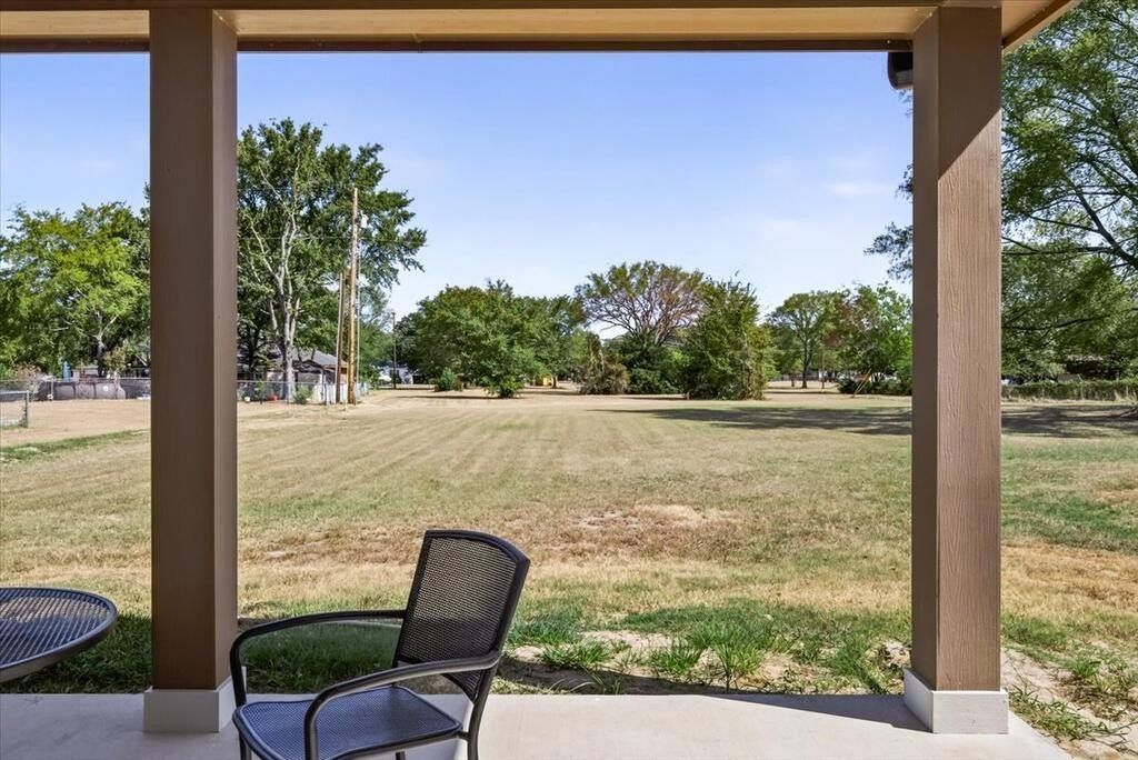 140 Bedfords Bnd. Gun Barrel City, TX 75156