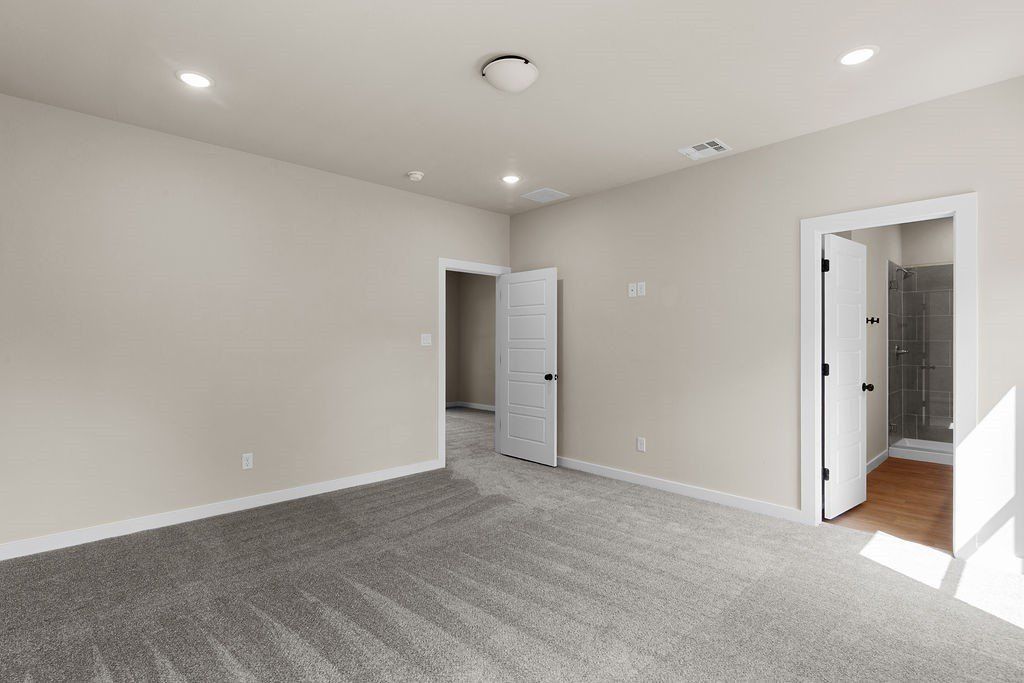 620 Alameda Road. Azle, TX 76020
