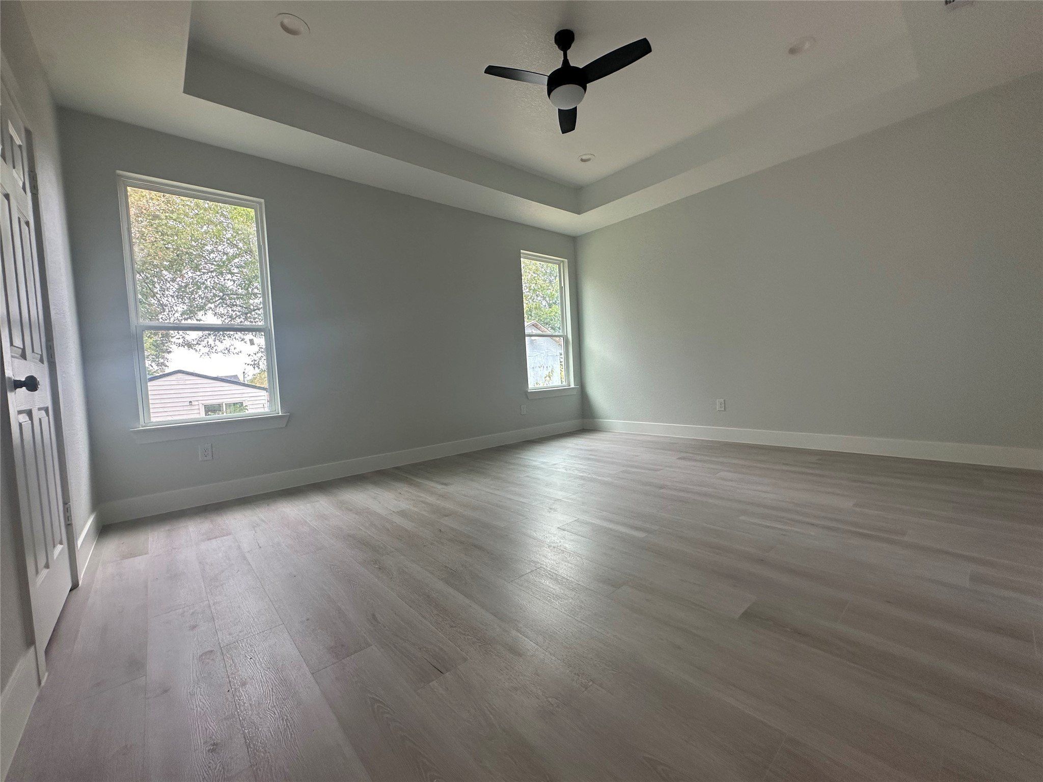 525 Nw 17Th Street. Grand Prairie, TX 75050